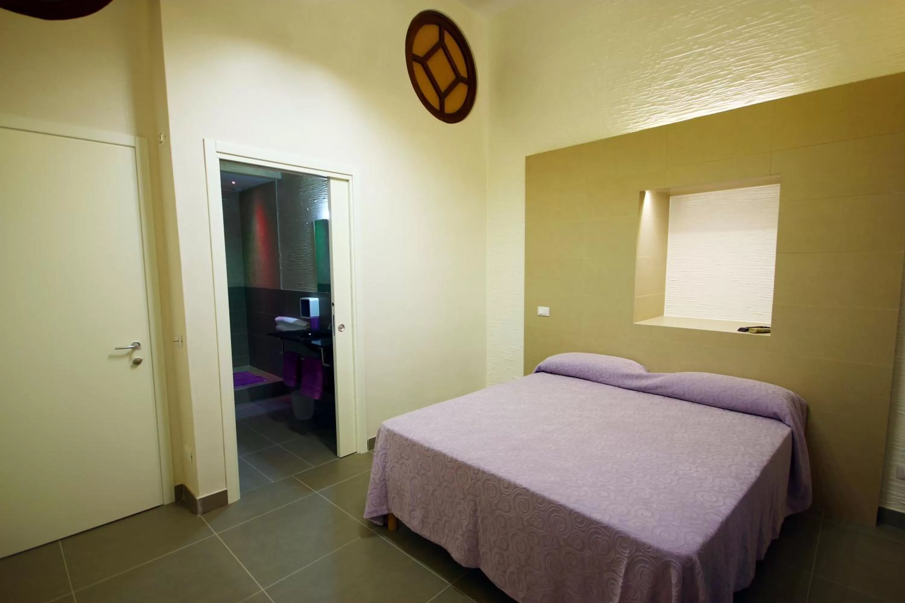 Bedroom, Bed in Khalisah