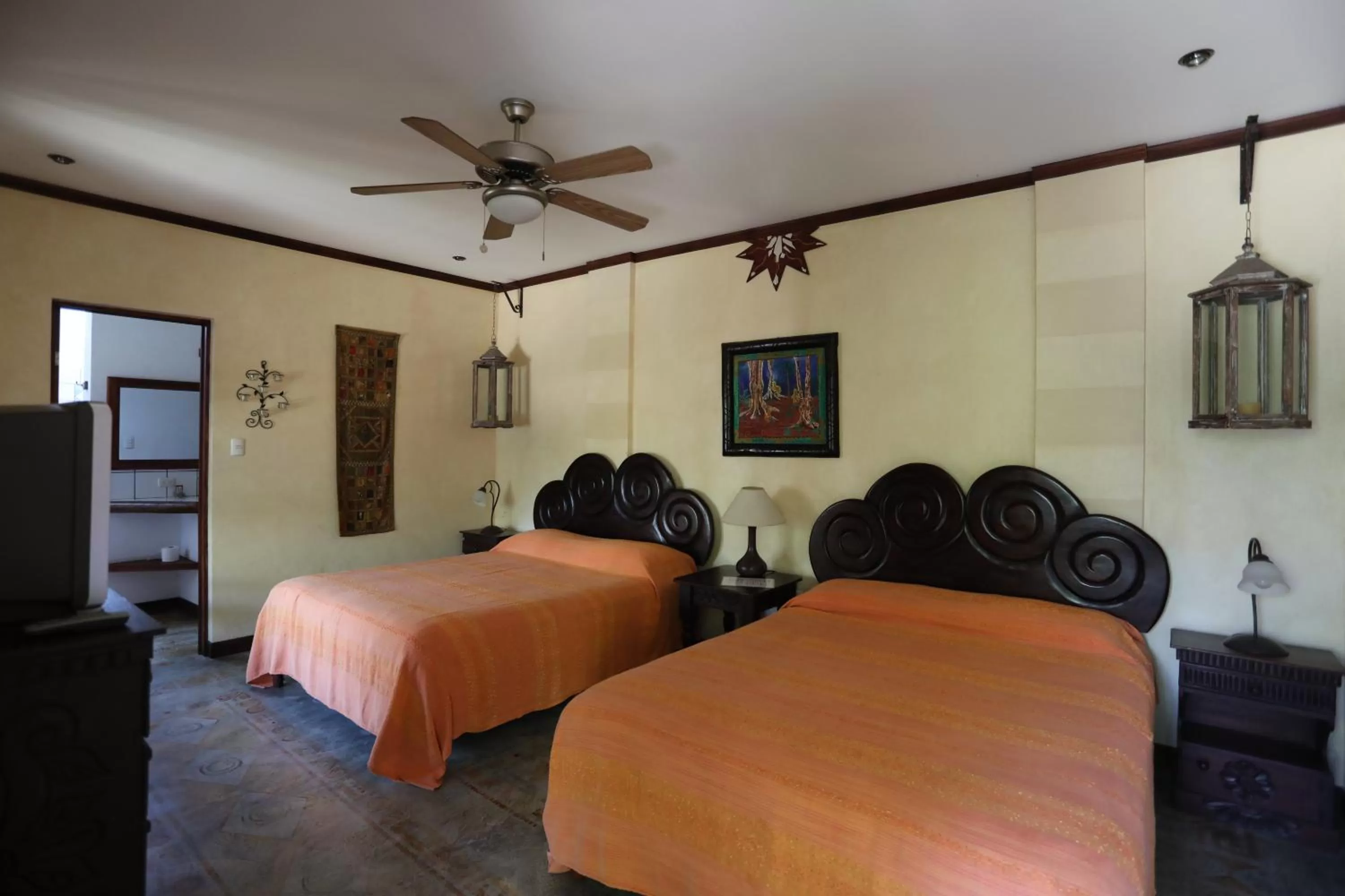 Bed in Tierra Magica B&B and Art Studio