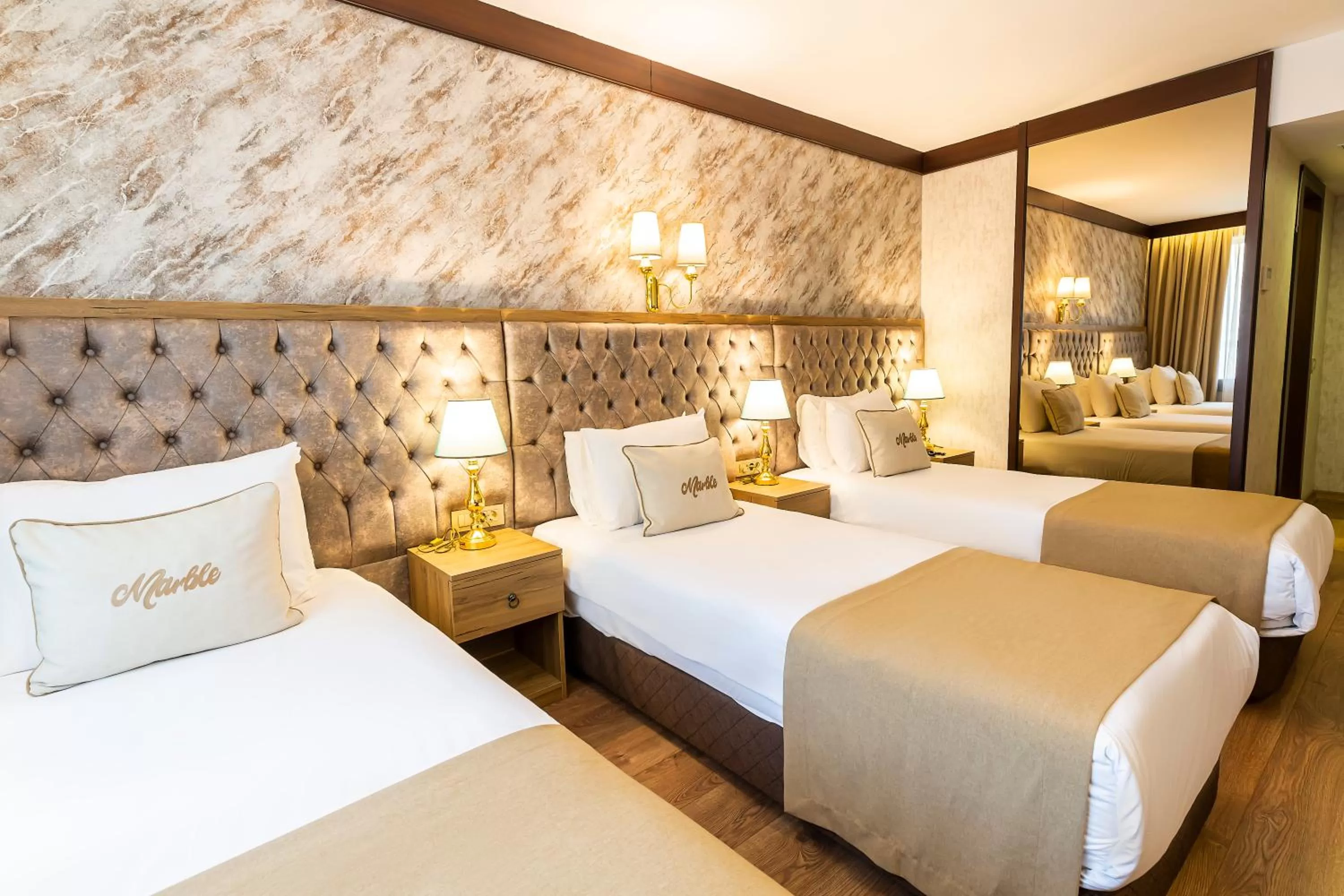 Bedroom, Bed in Marble Hotel