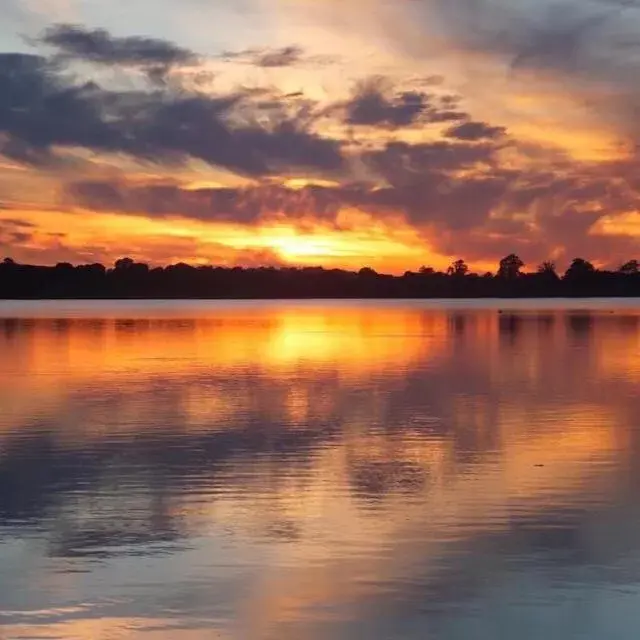 Property building, Sunrise/Sunset in Lakeside Manor Hotel