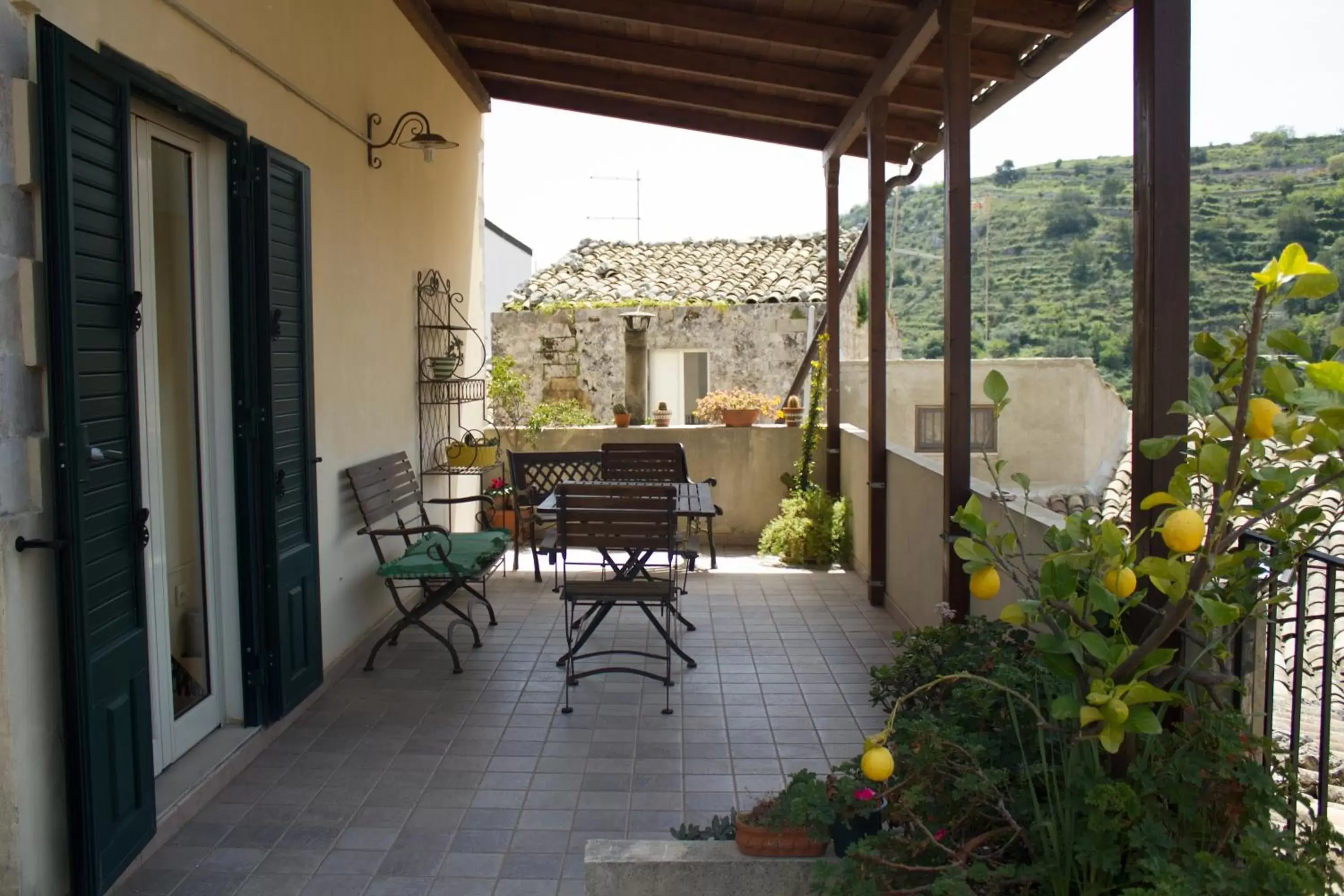 Balcony/Terrace in B&B Giardino Di Pietra