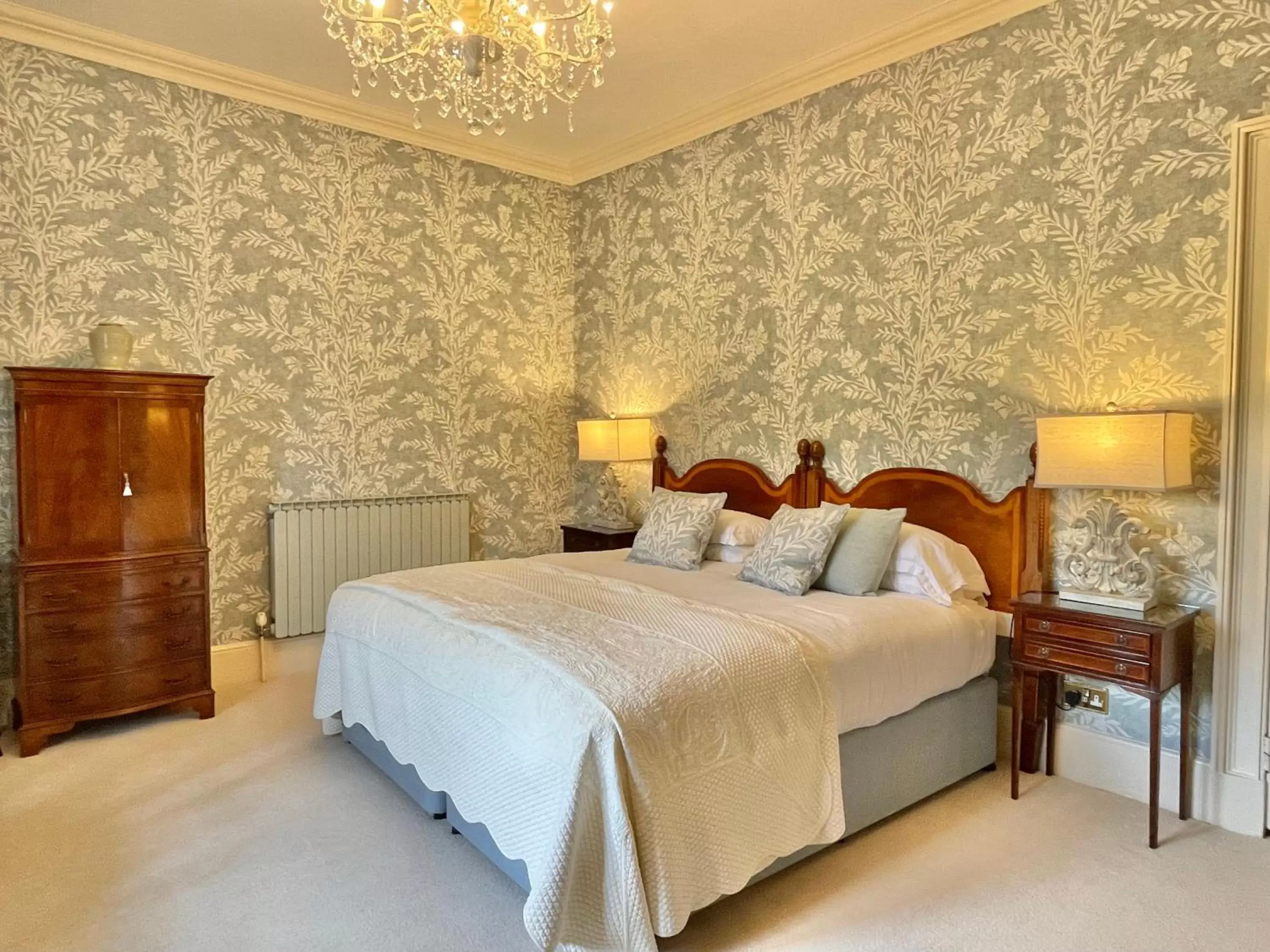 Photo of the whole room, Bed in Beryl Country House