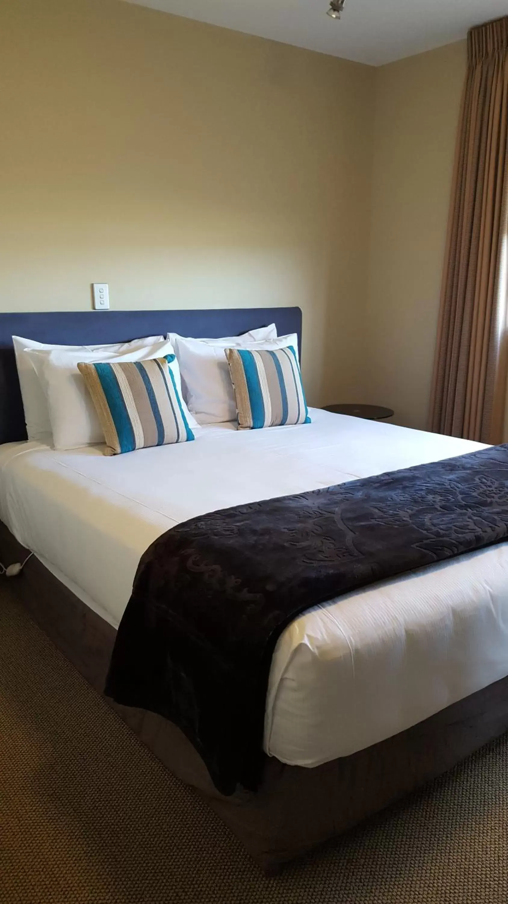 One-Bedroom Apartment in Sails on the Lake One-Bedroom Apartment in Sails on the Lake