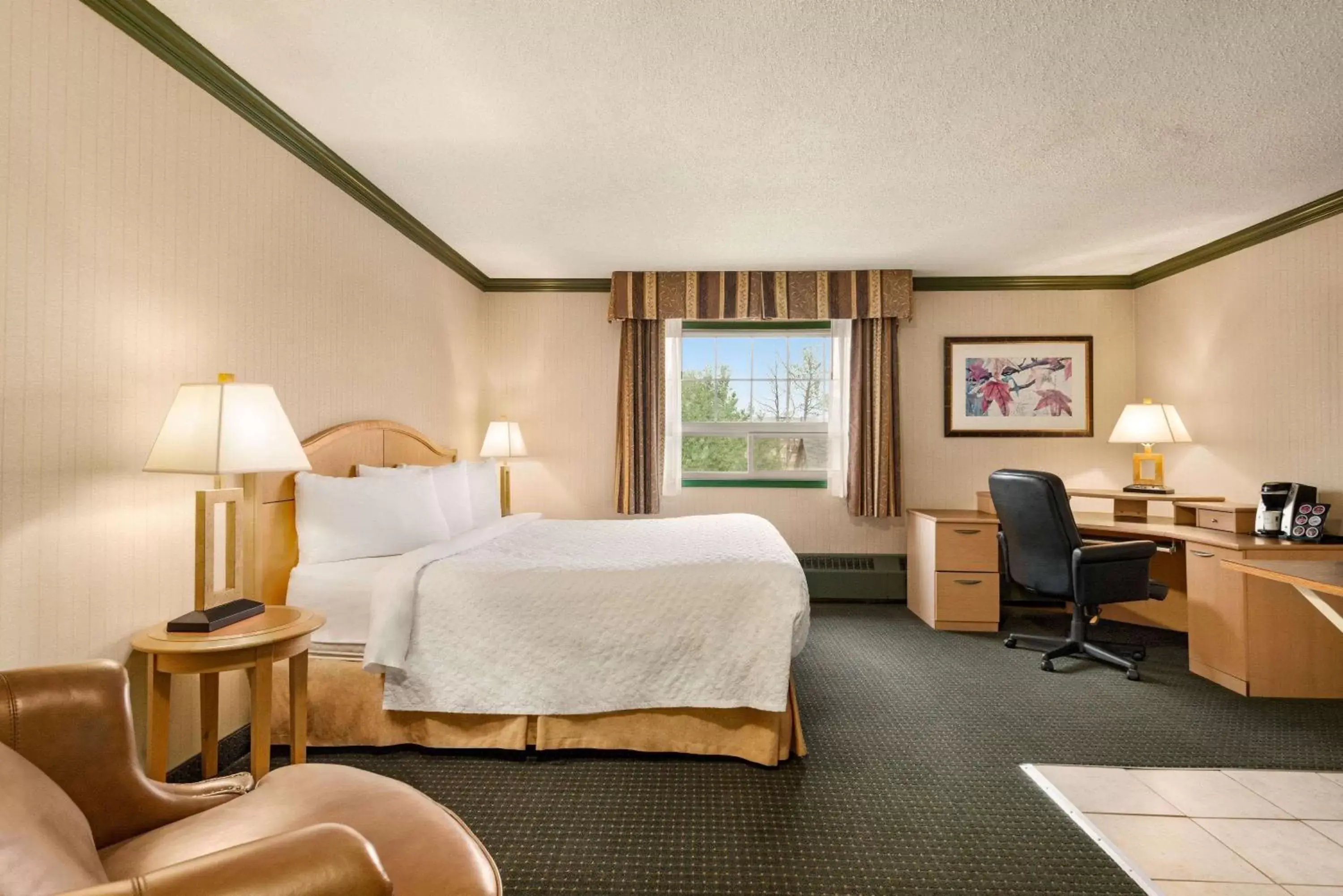 Photo of the whole room in Travelodge by Wyndham Dawson Creek