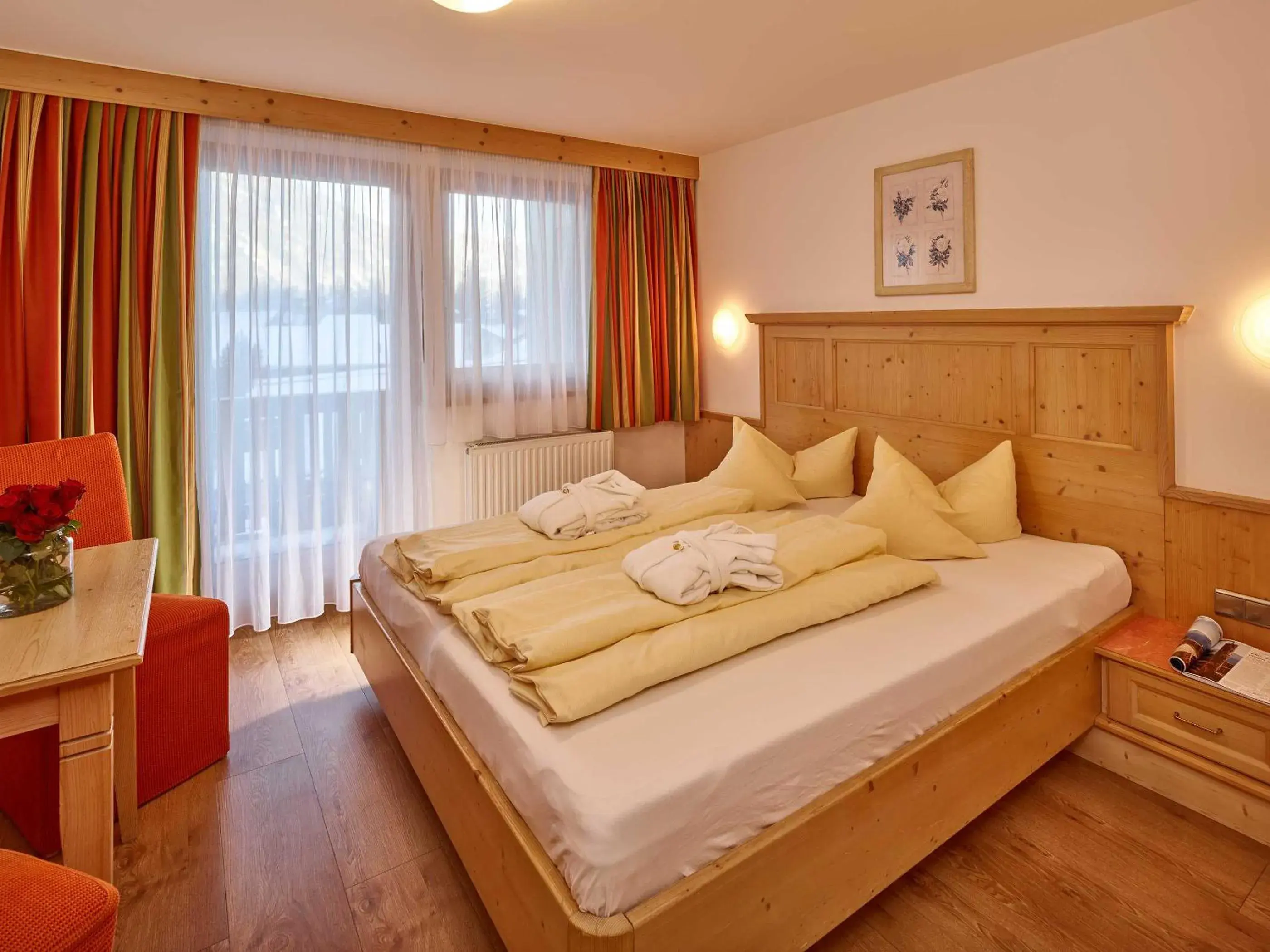 Photo of the whole room, Bed in Hotel Zum Hirschen