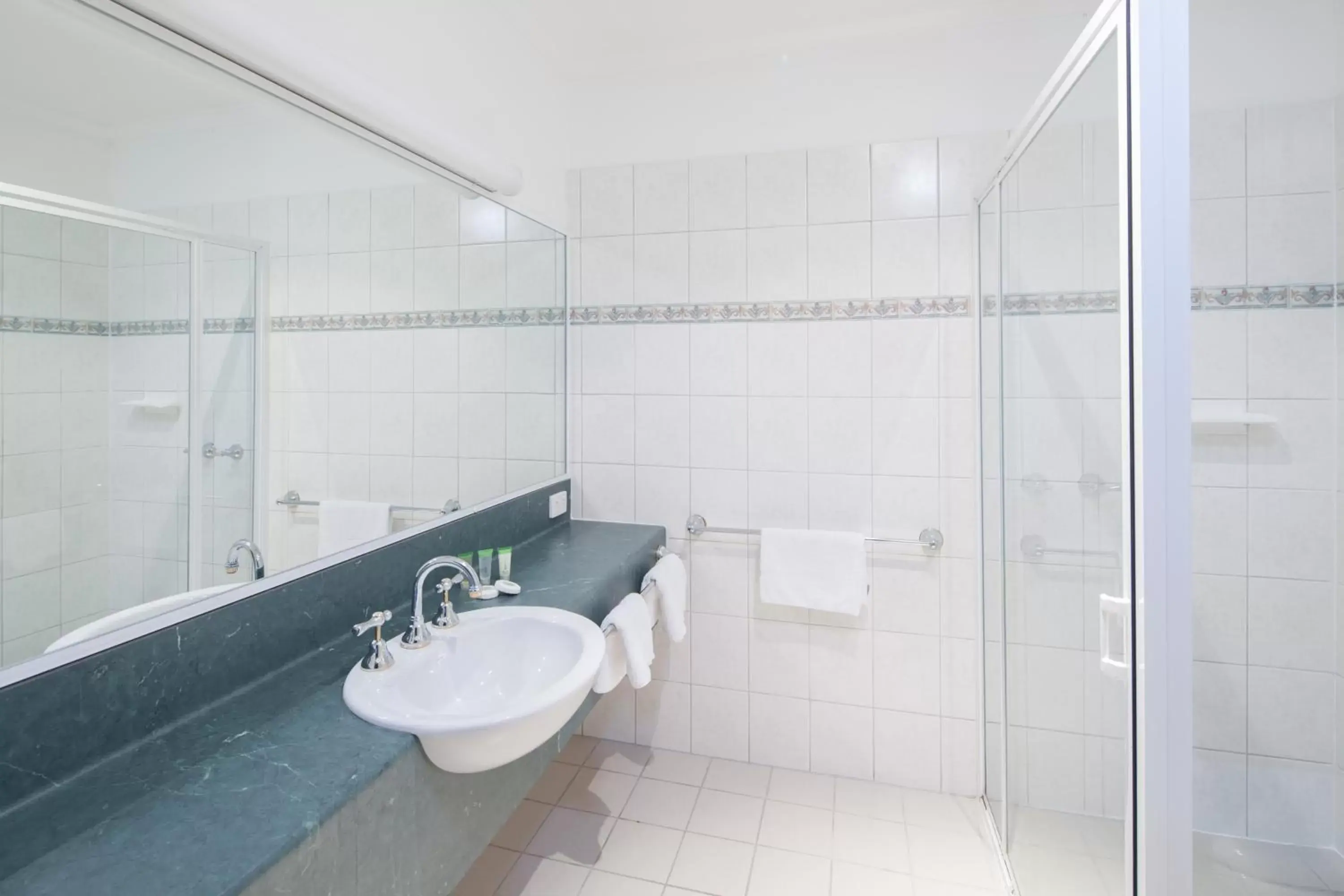 Shower, Bathroom in Best Western Crystal Inn