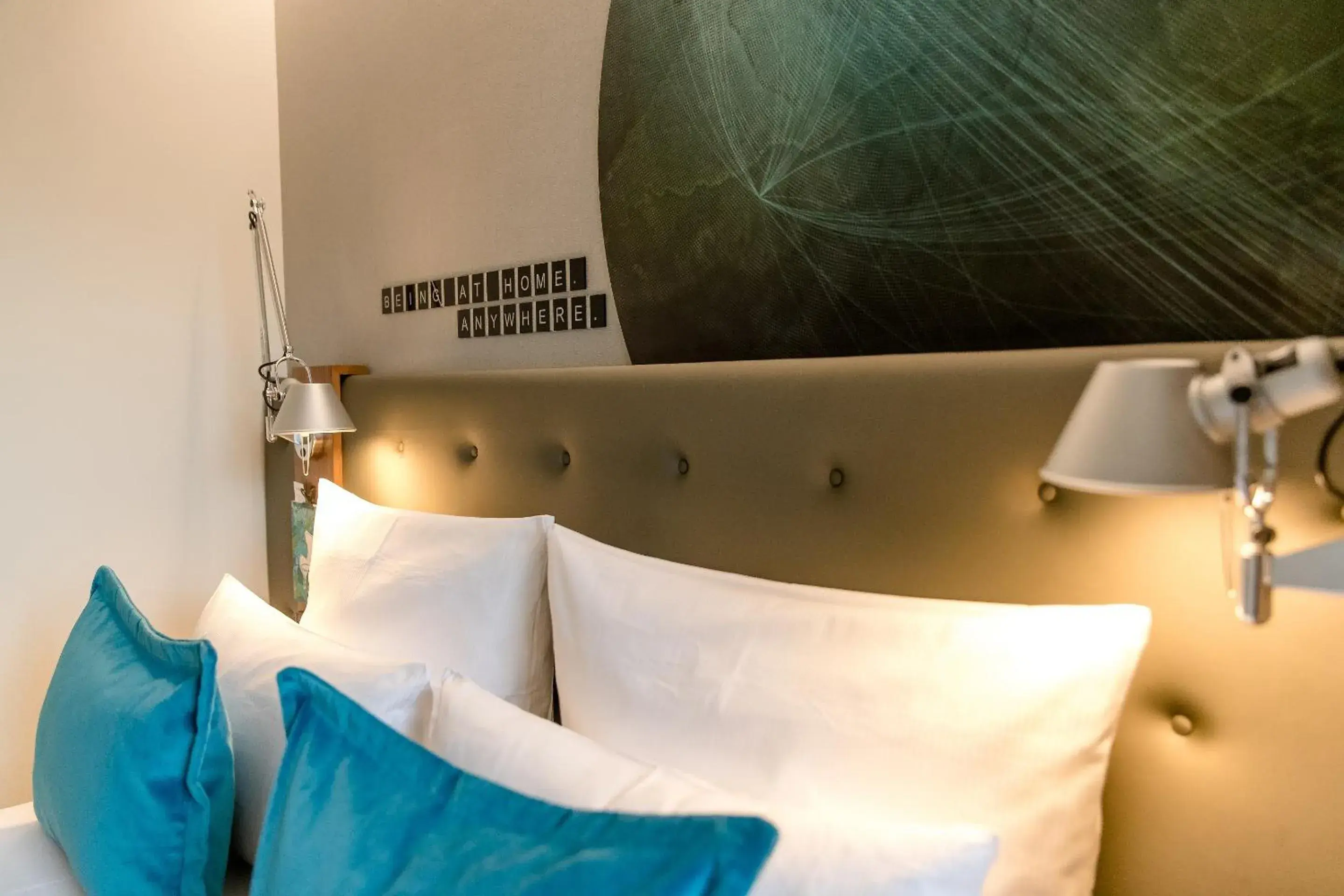 Bedroom in Motel One Frankfurt Airport