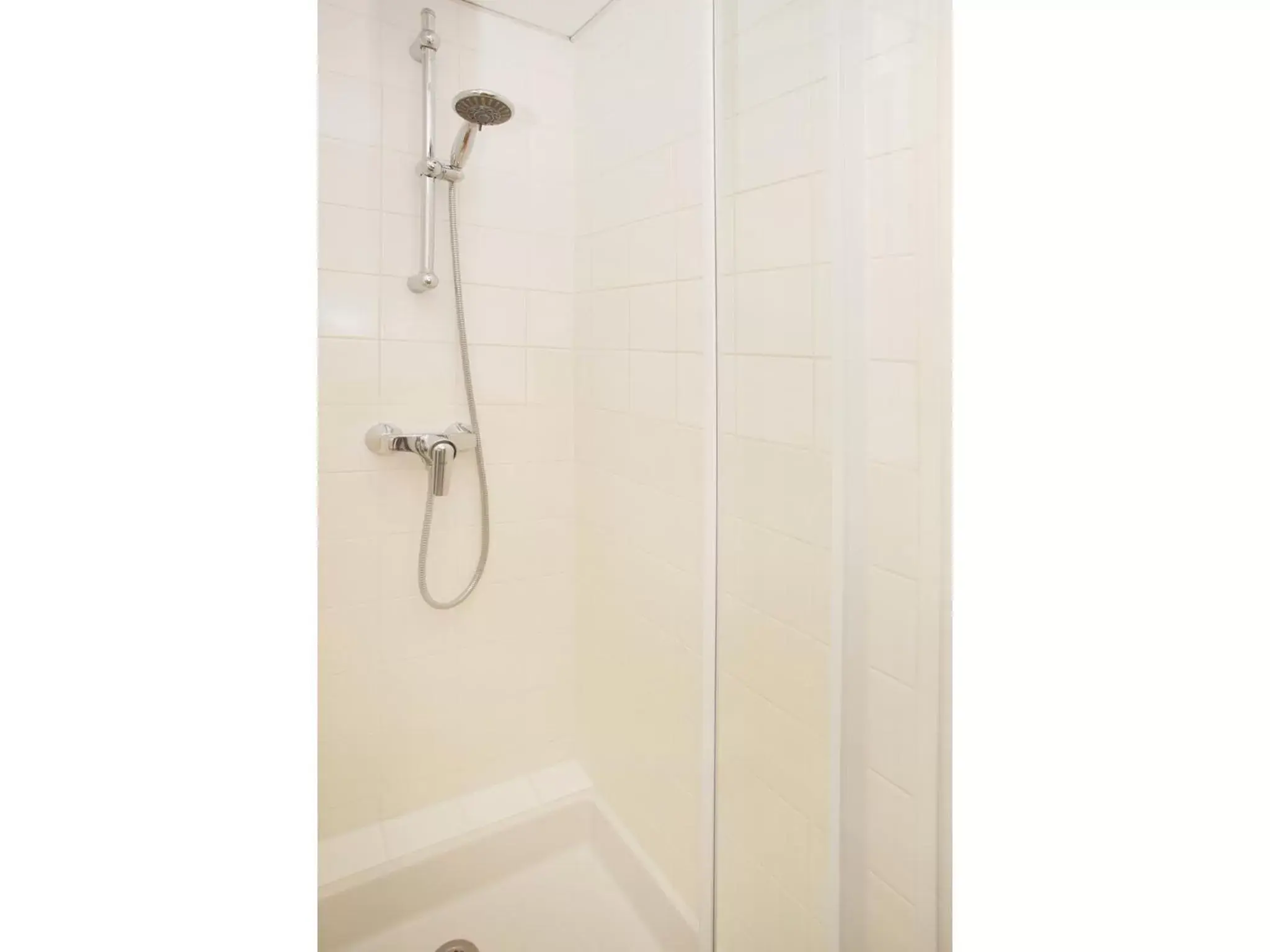 Shower, Bathroom in ibis budget Tours Centre Gare et congrès