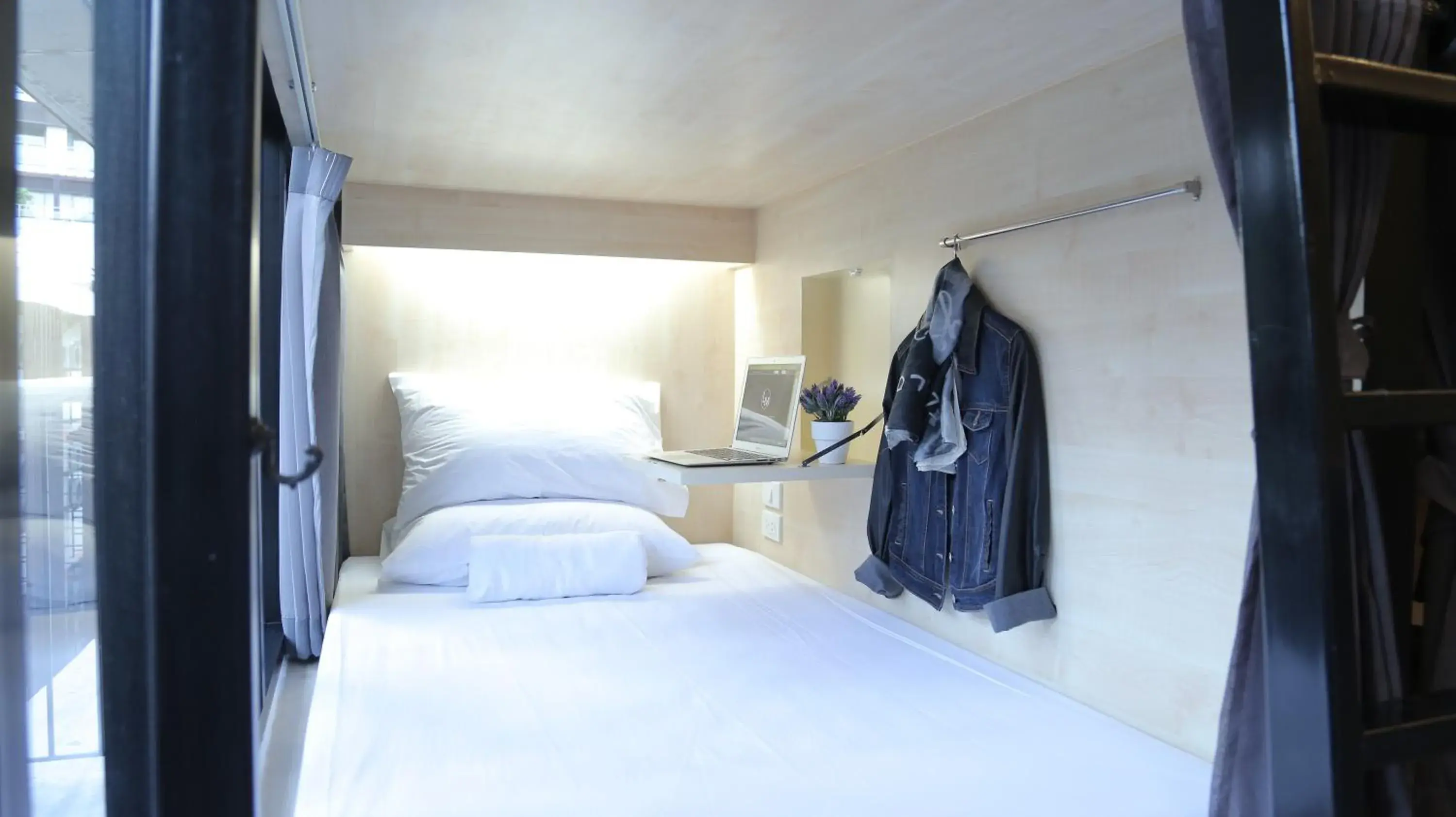 bunk bed, Bed in Lamurr Sukhumvit 41 Hostel