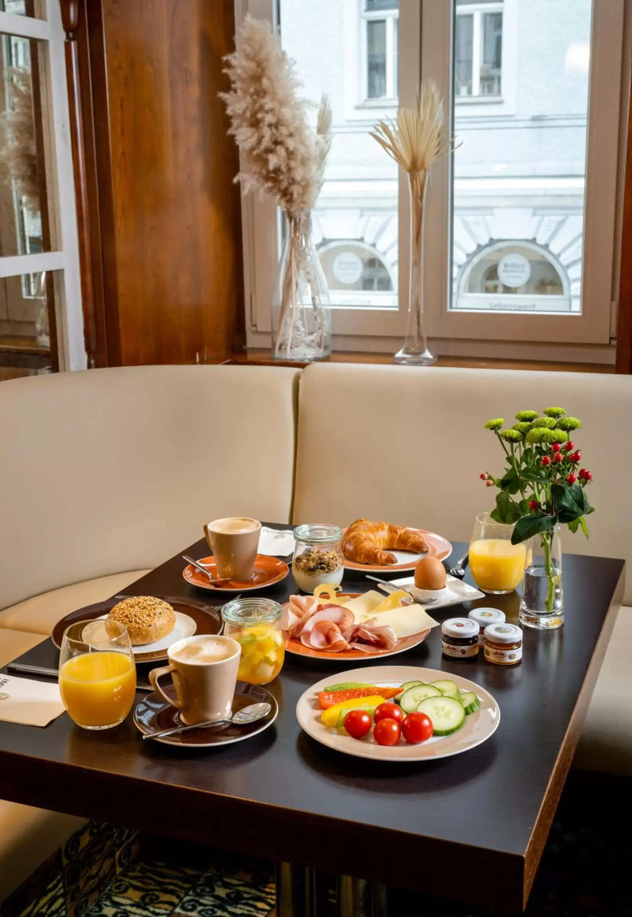 Breakfast in Hotel am Mirabellplatz