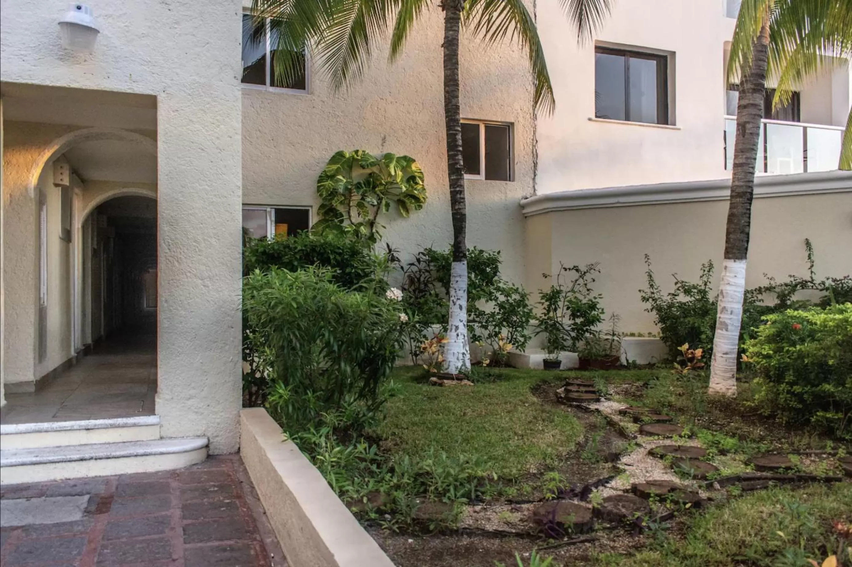 Property Building in Cancun Beach&Sunrise