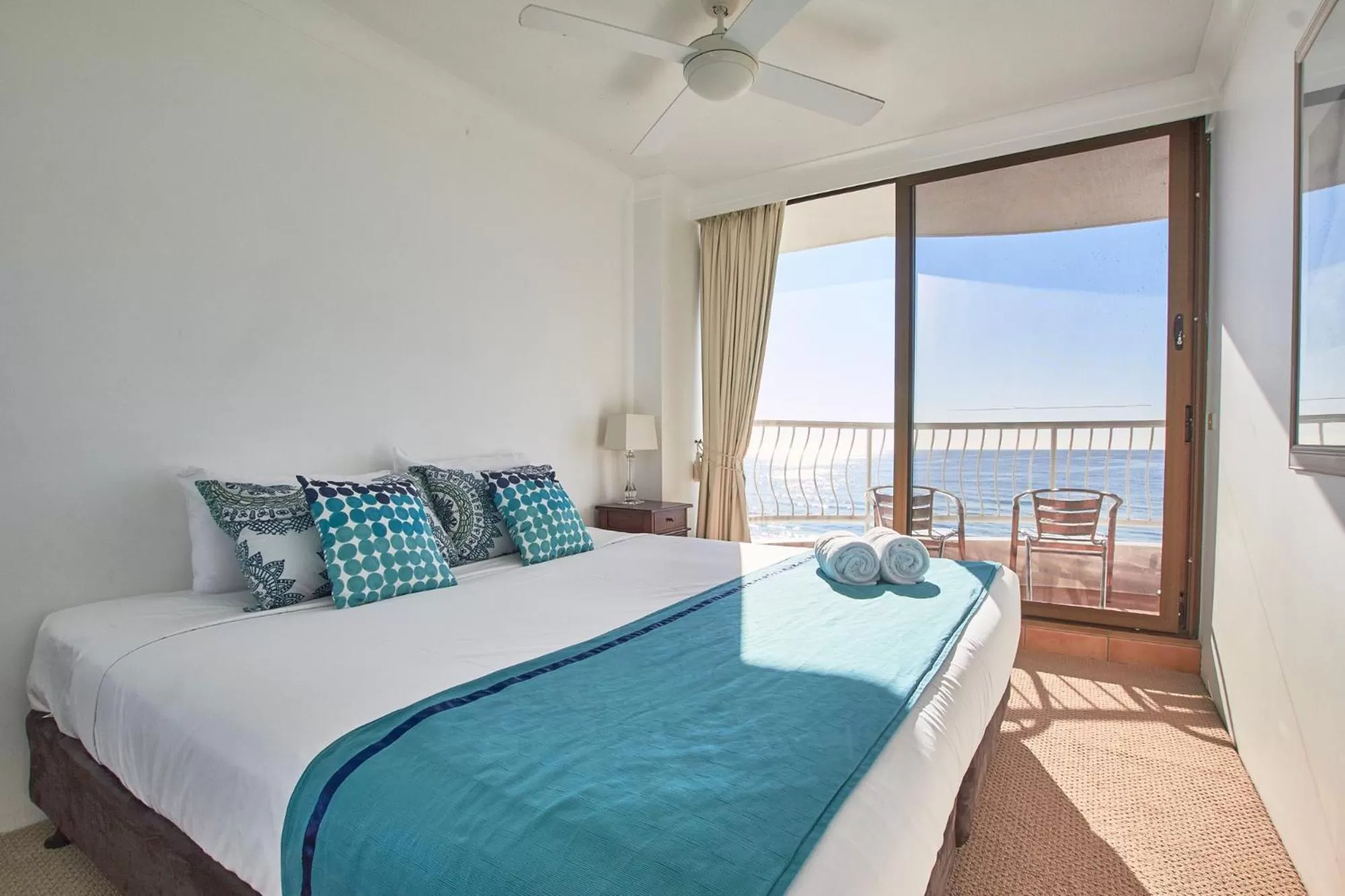 Bed in Albatross North Apartments