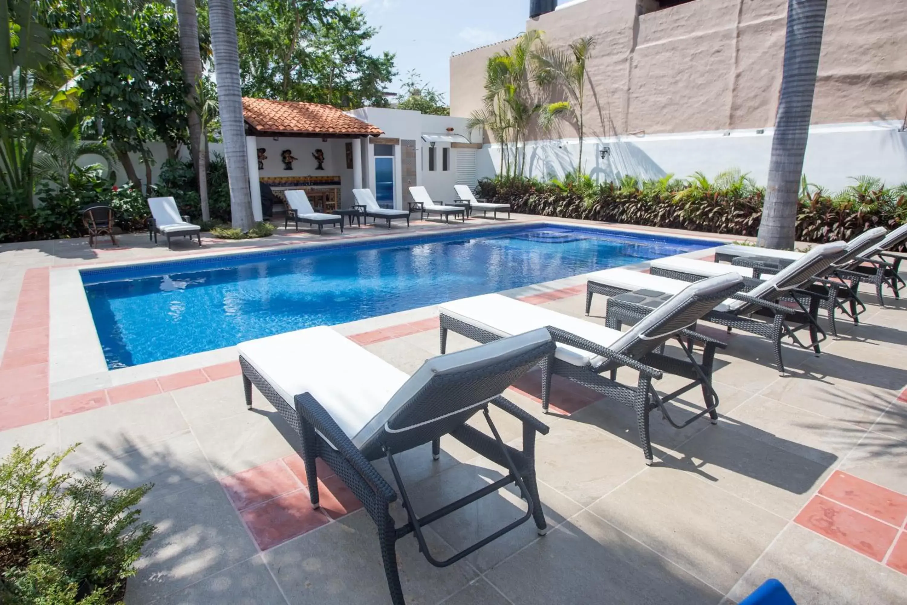 BBQ facilities, Swimming Pool in Refugio del Mar Luxury Hotel Boutique