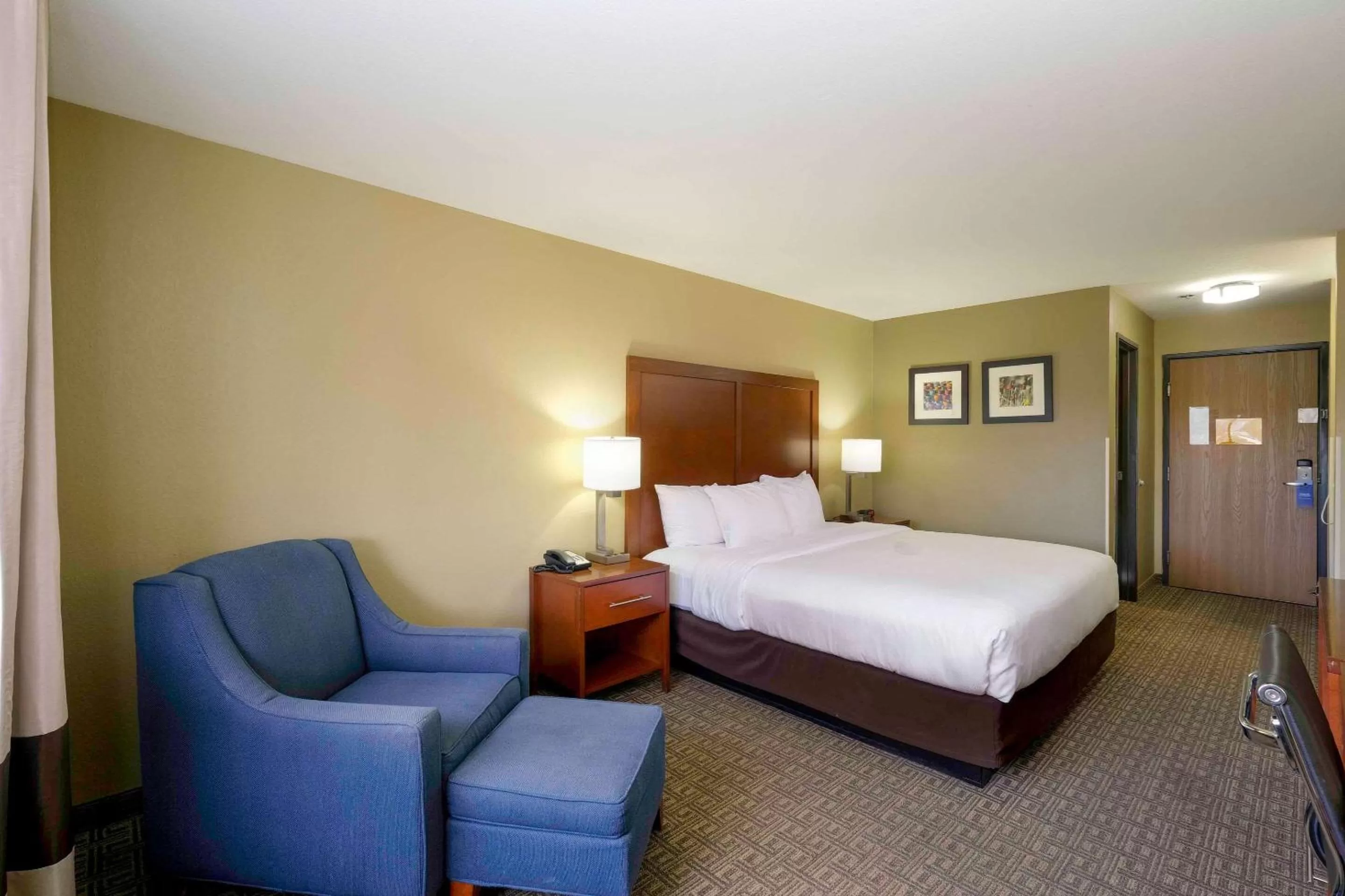 Photo of the whole room, Bed in Comfort Inn Near Gila National Forest