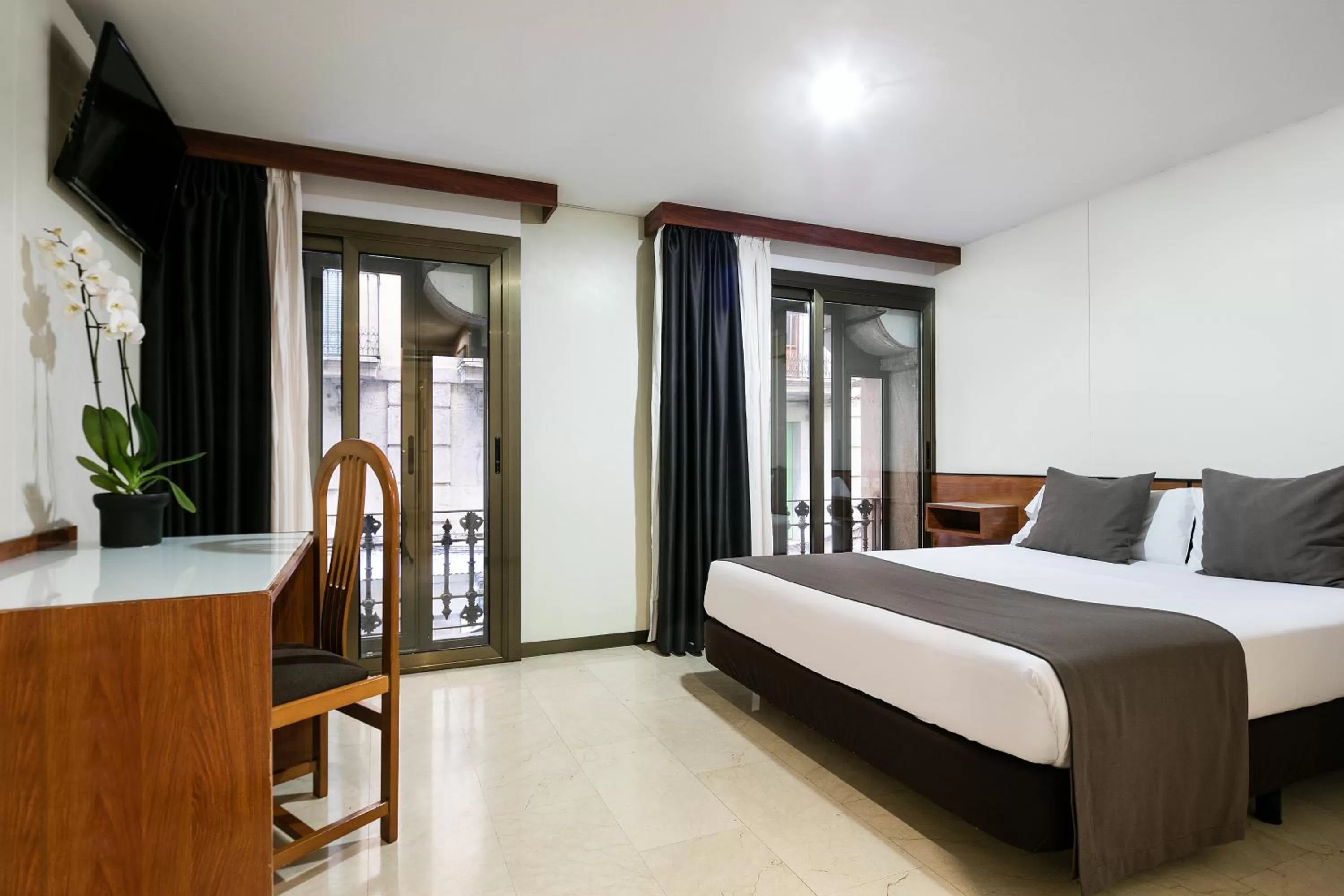 Bedroom, Bed in Hotel Condal