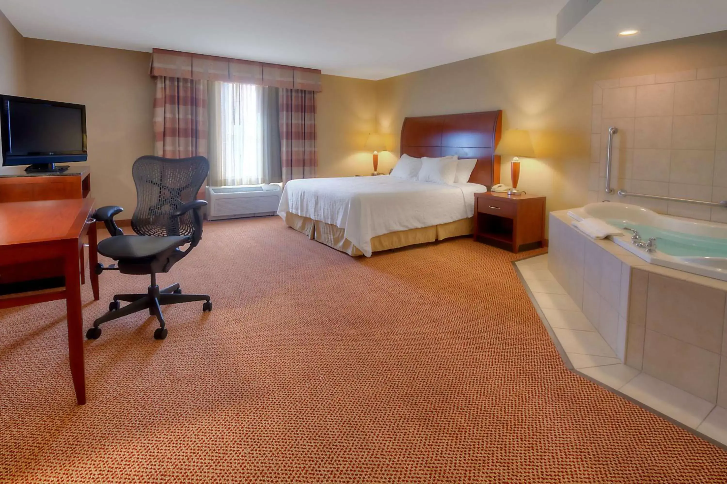 Bed in Hilton Garden Inn Great Falls Bed in Hilton Garden Inn Great Falls