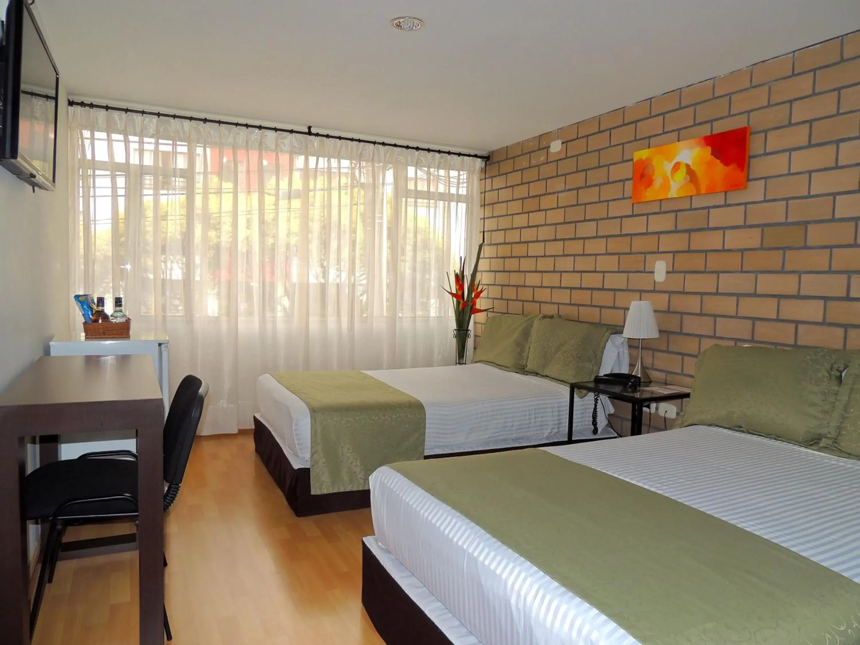 Photo of the whole room, Bed in Hotel Portal de Milán