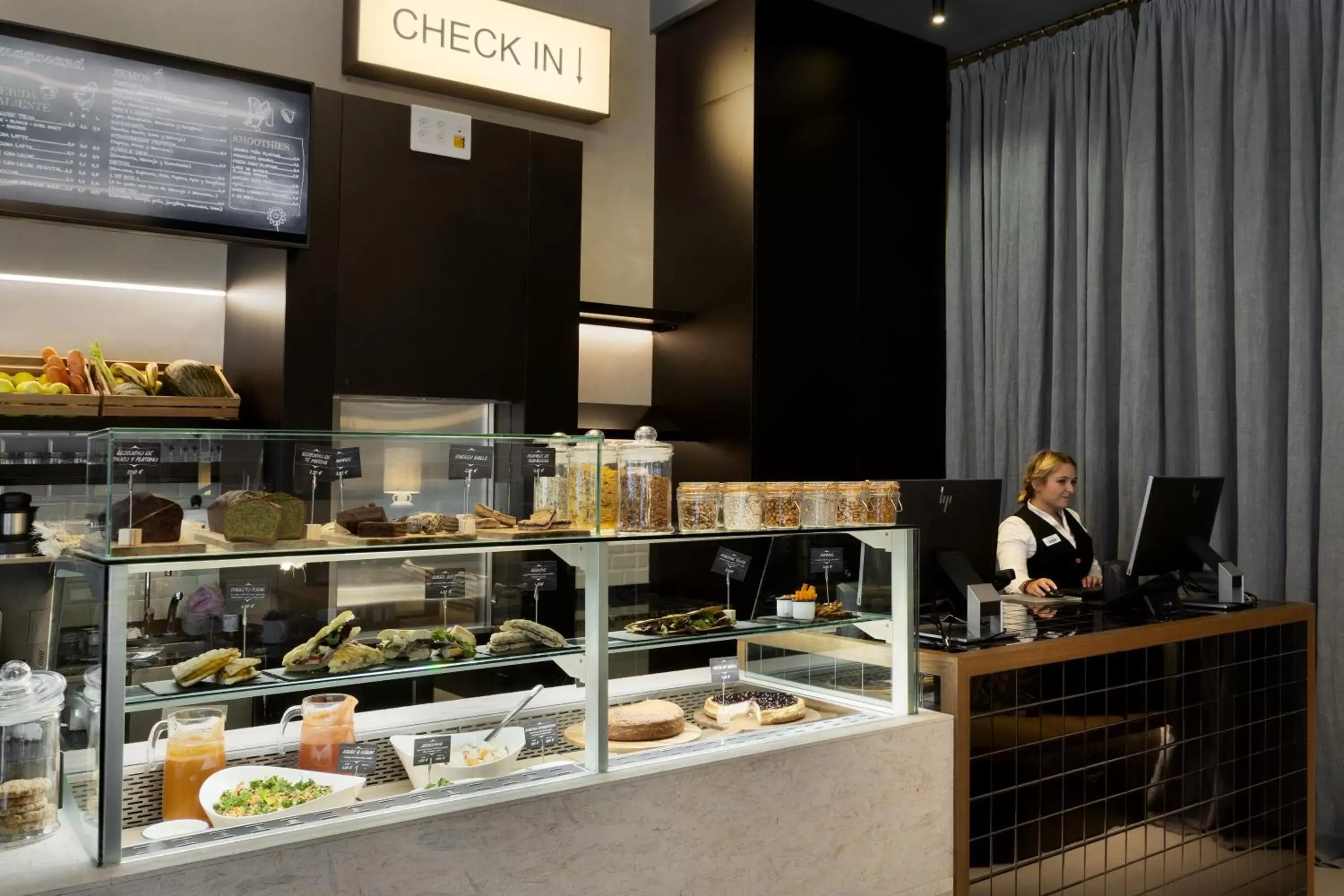 Lobby or reception in Petit Palace Chueca Lobby or reception in Petit Palace Chueca