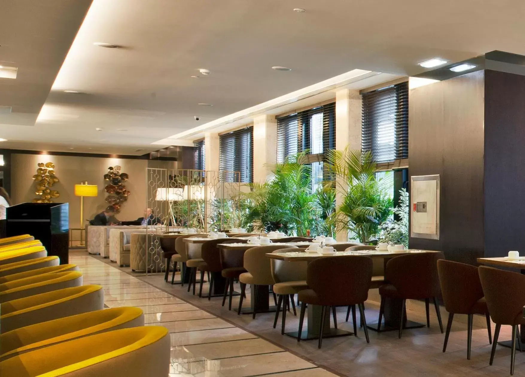 Restaurant/Places to Eat in TURIM Marques Hotel