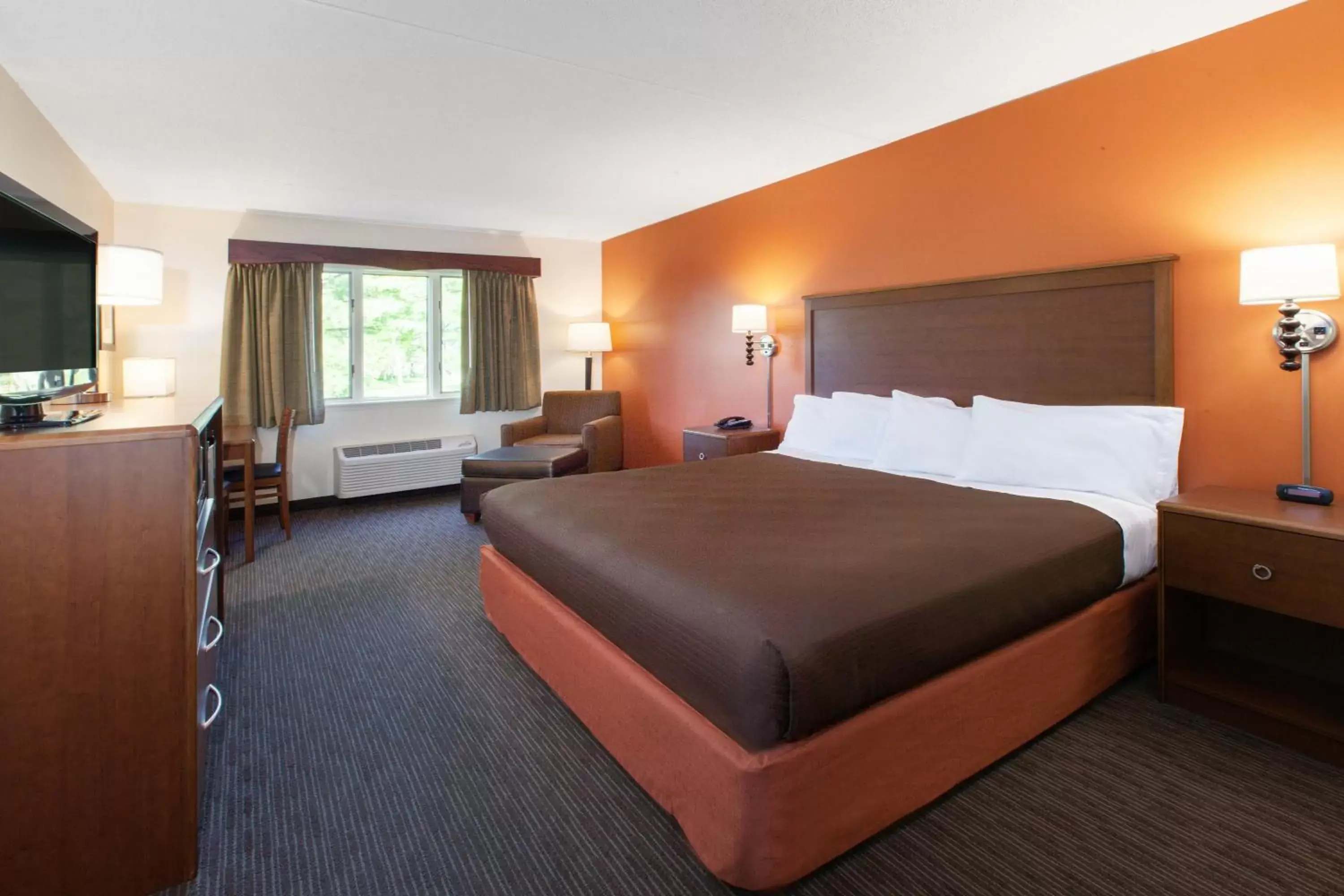 Photo of the whole room, Bed in AmericInn by Wyndham Silver City