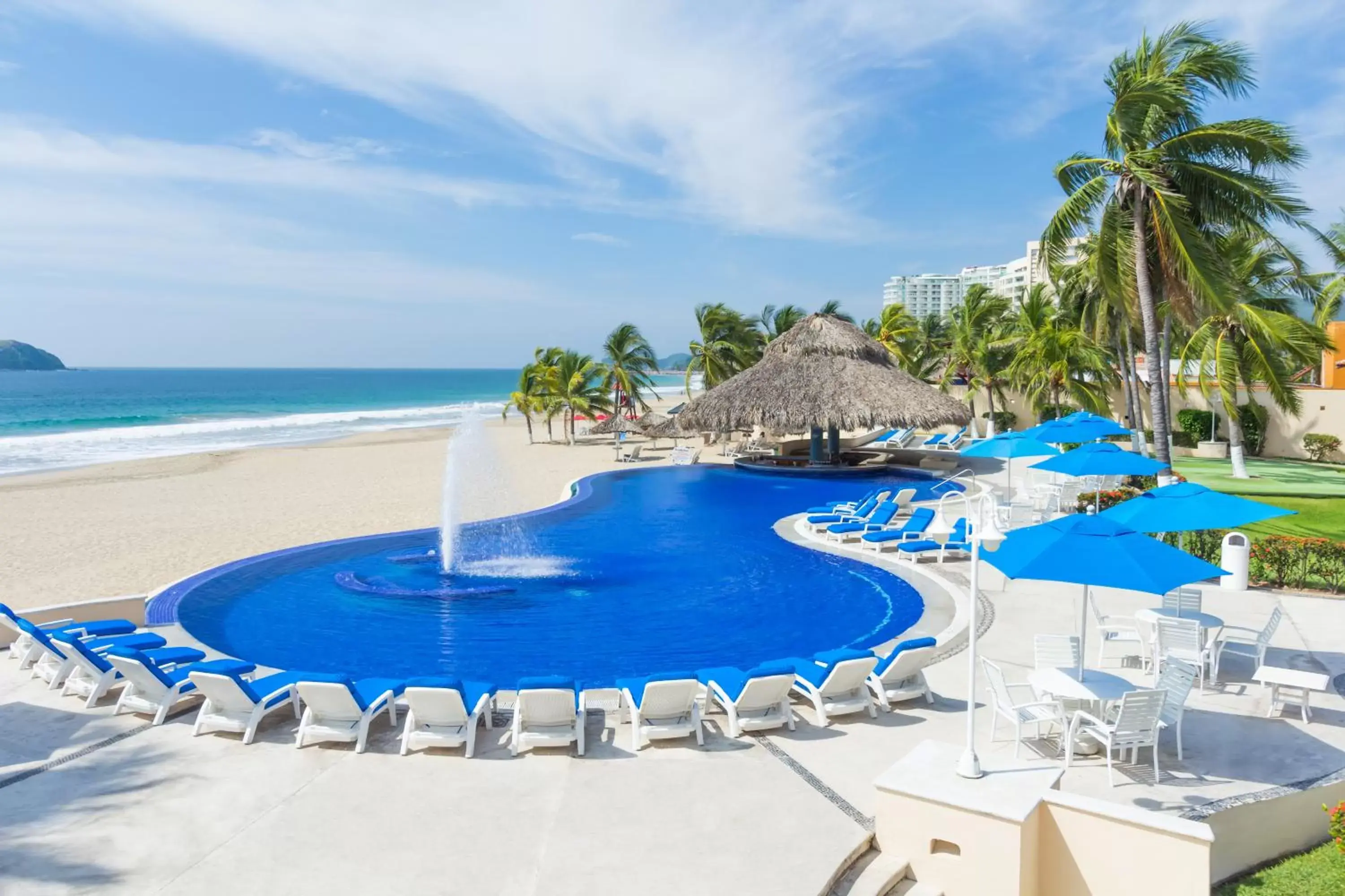 Swimming pool, Pool View in Posada Real Ixtapa