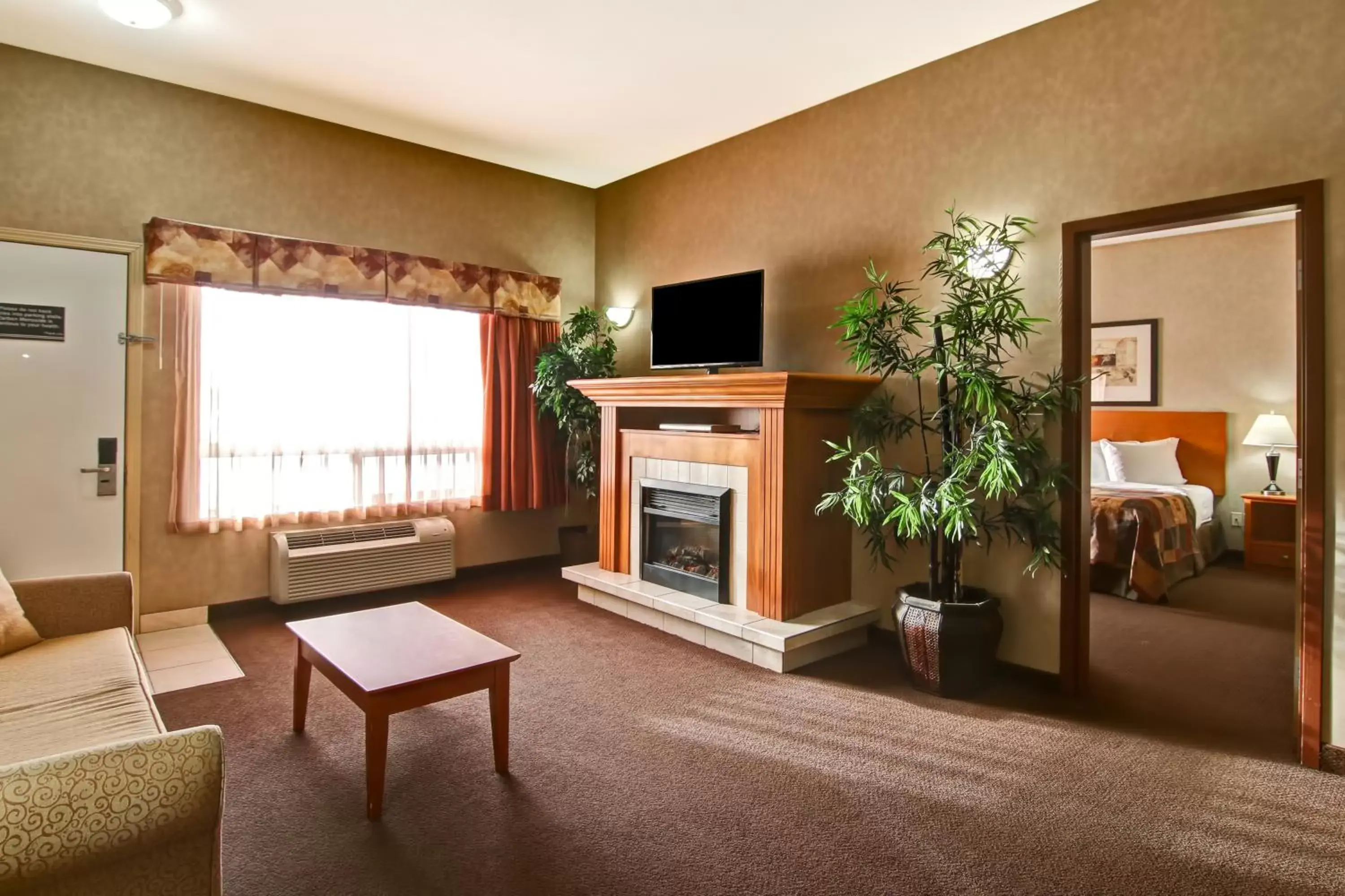 Seating area, TV/Entertainment Center in Canalta Stettler