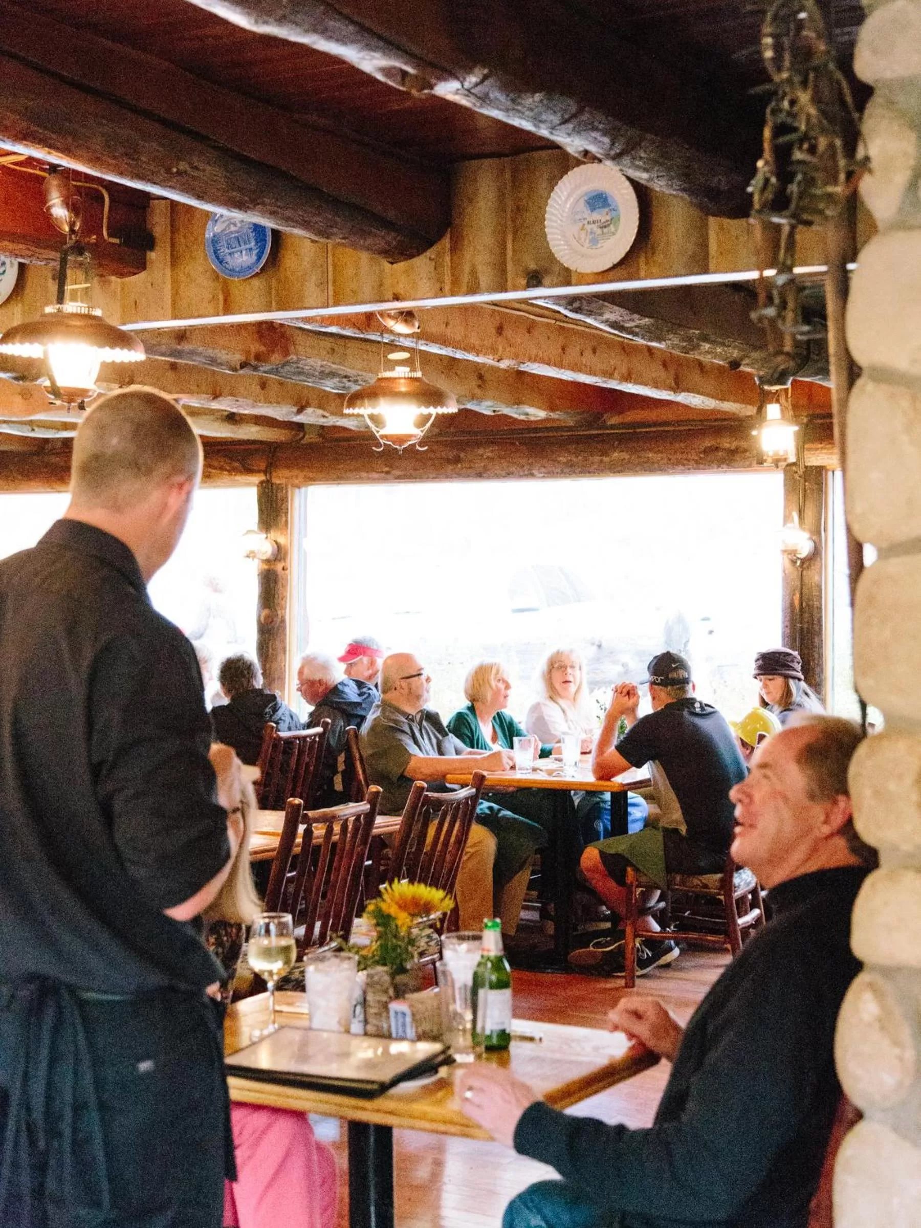 Restaurant/Places to Eat in Silver Fork Lodge & Restaurant