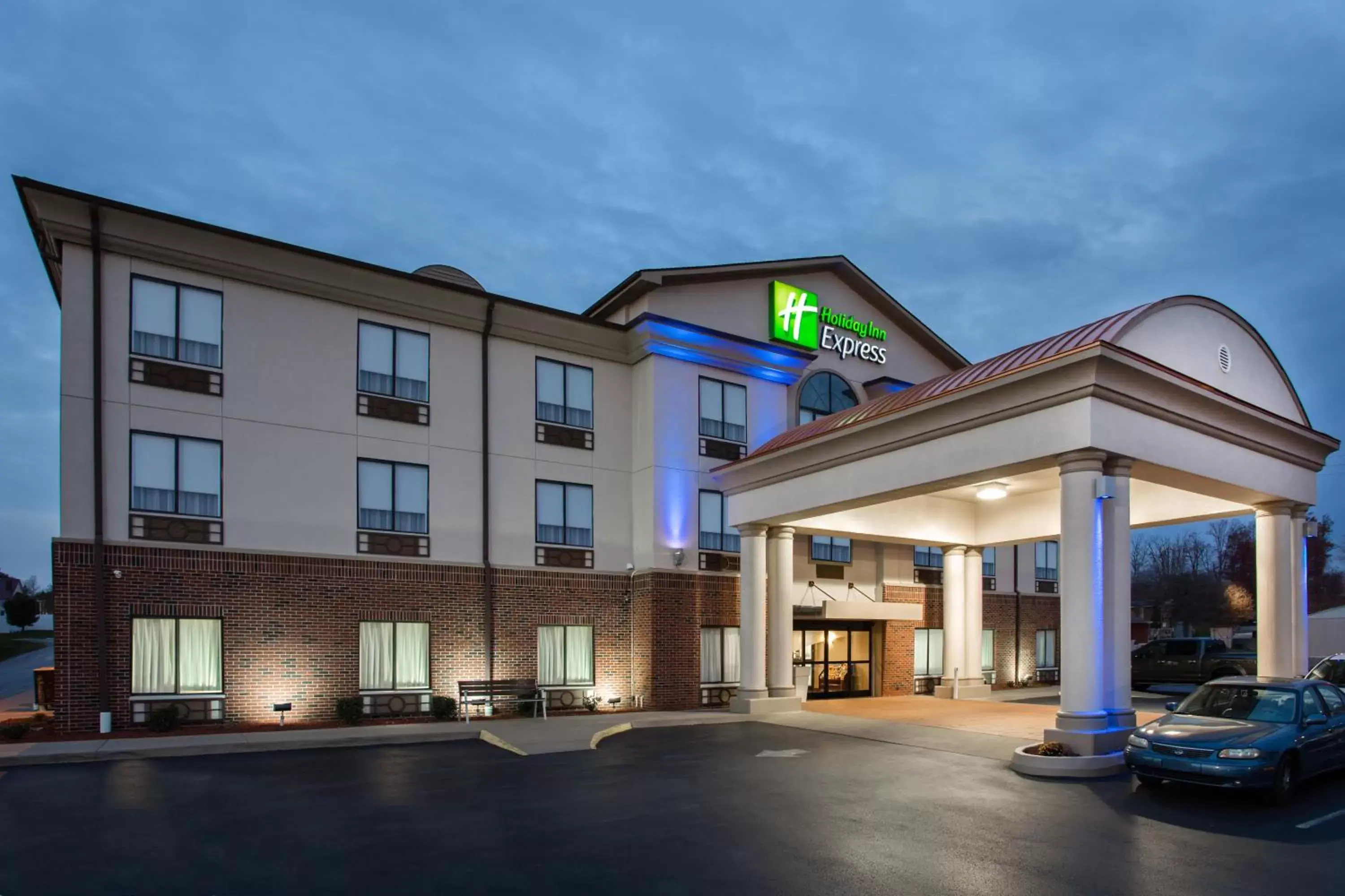 Property building in Holiday Inn Express Princeton/I-77, an IHG Hotel