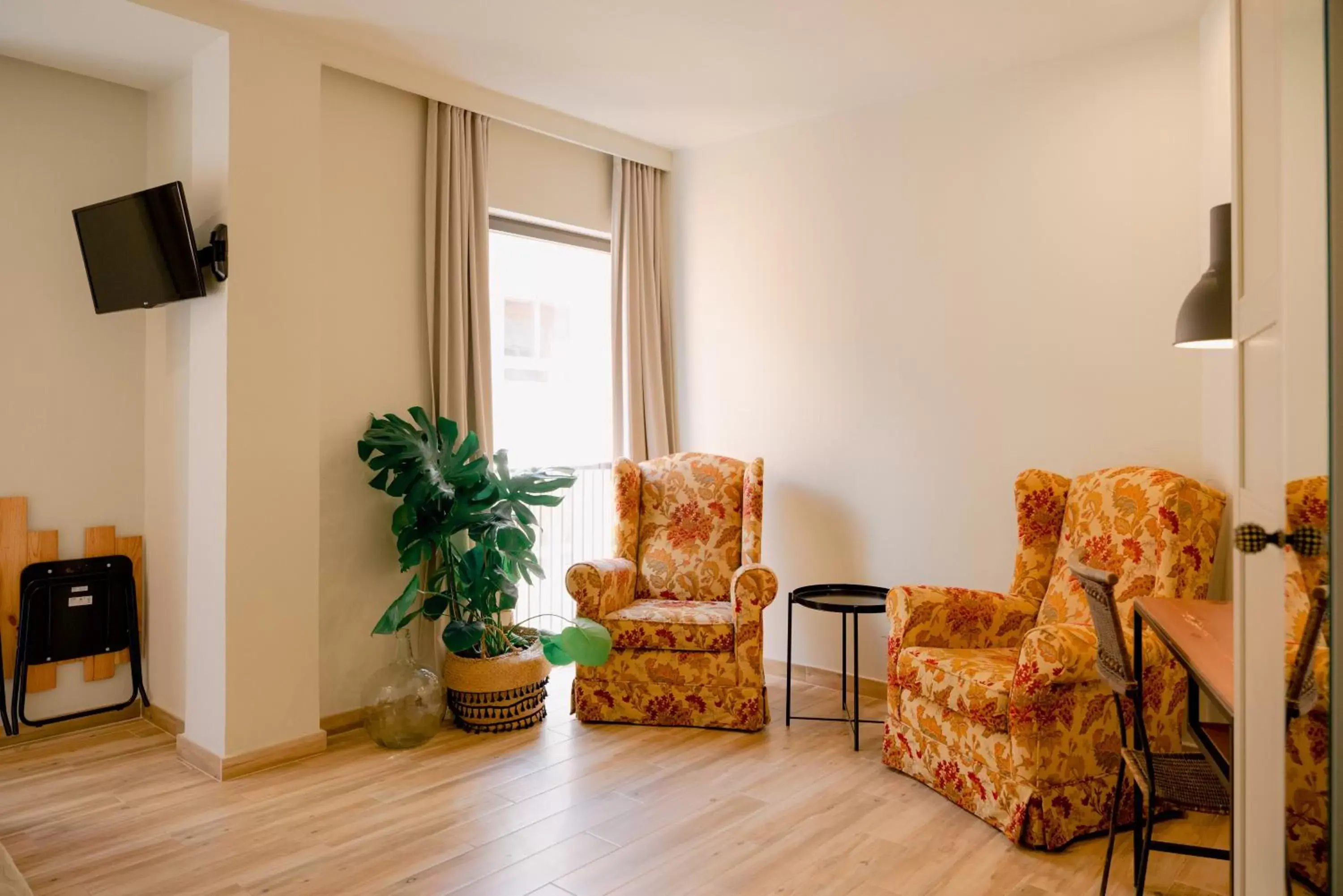 Seating Area in Vicente Home