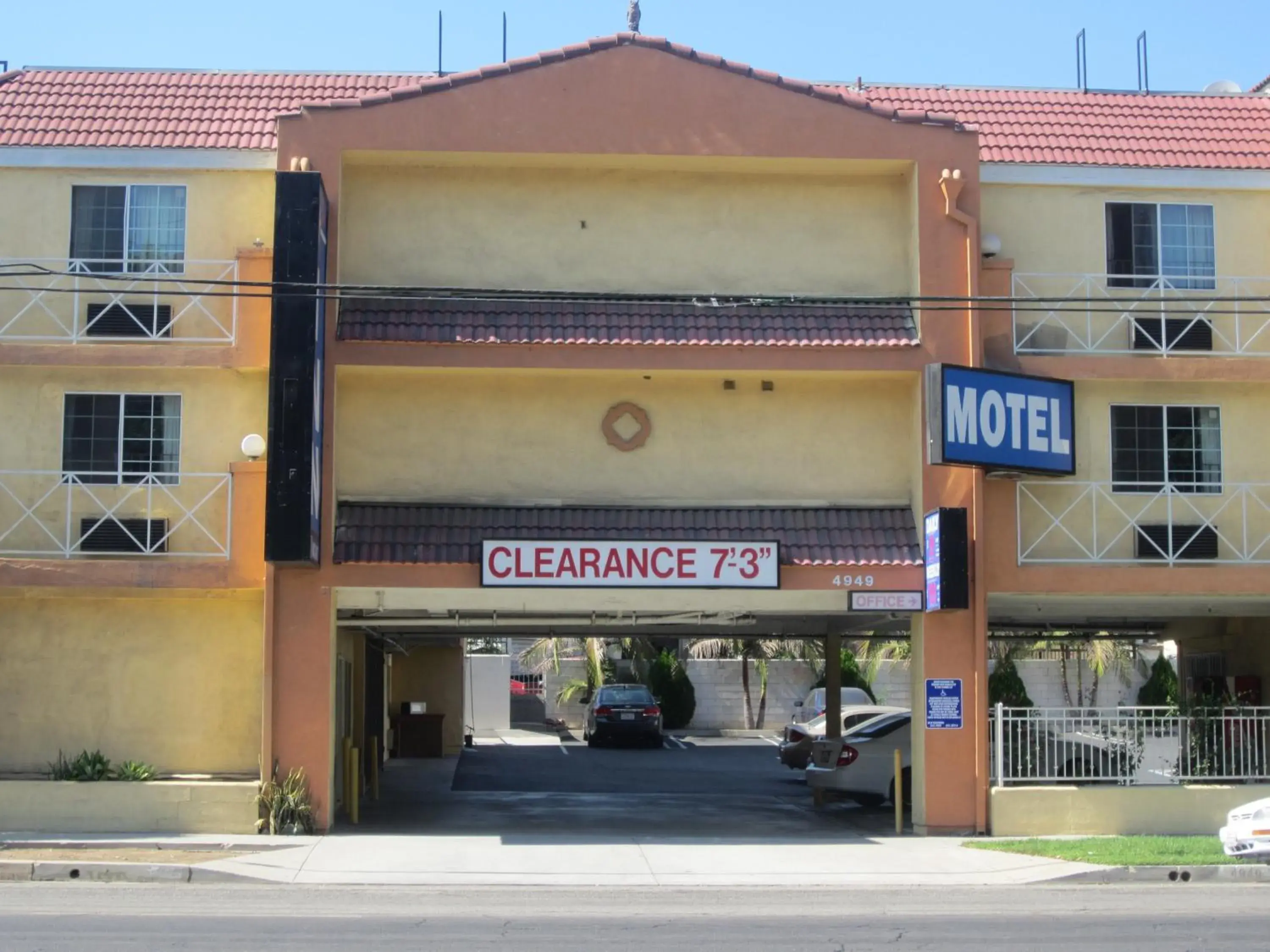 Facade/entrance, Property Building in Starlight Inn, Valley Blvd - Downtown LA