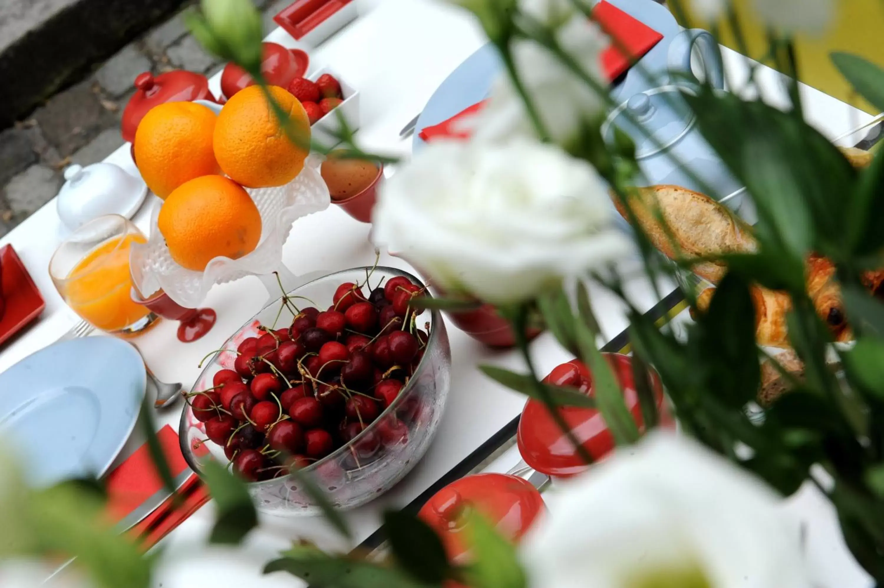 Food and drinks in Hôtel La Maison Bord'eaux