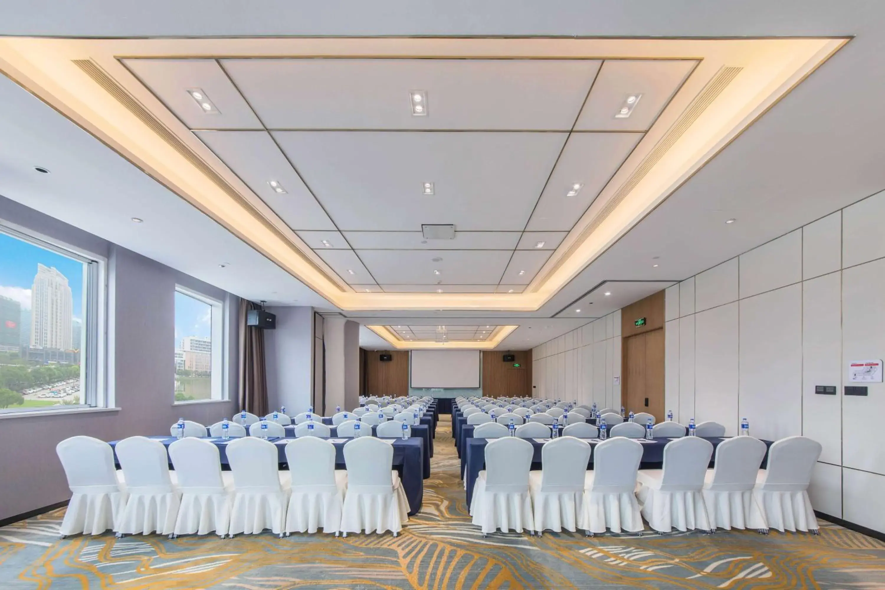 Meeting/conference room in Hilton Garden Inn Nantong Xinghu