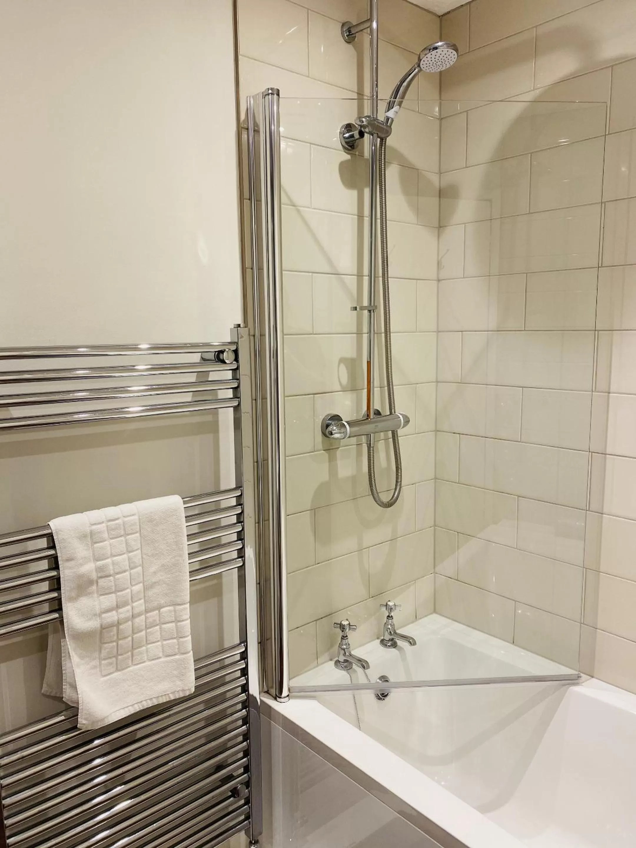 Bathroom in The Oaks Hotel