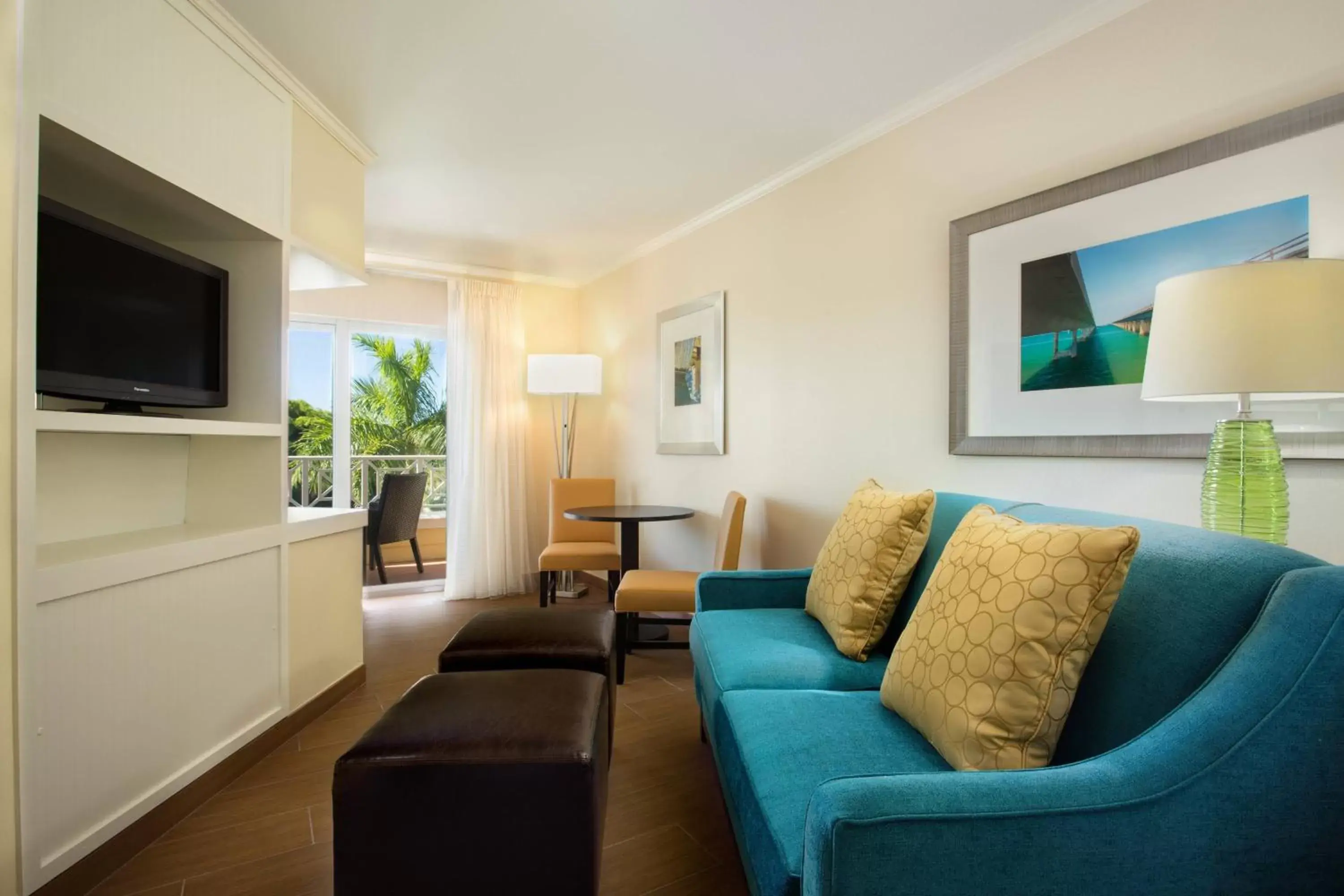 Living room, Seating Area in Fairfield Inn & Suites by Marriott Key West