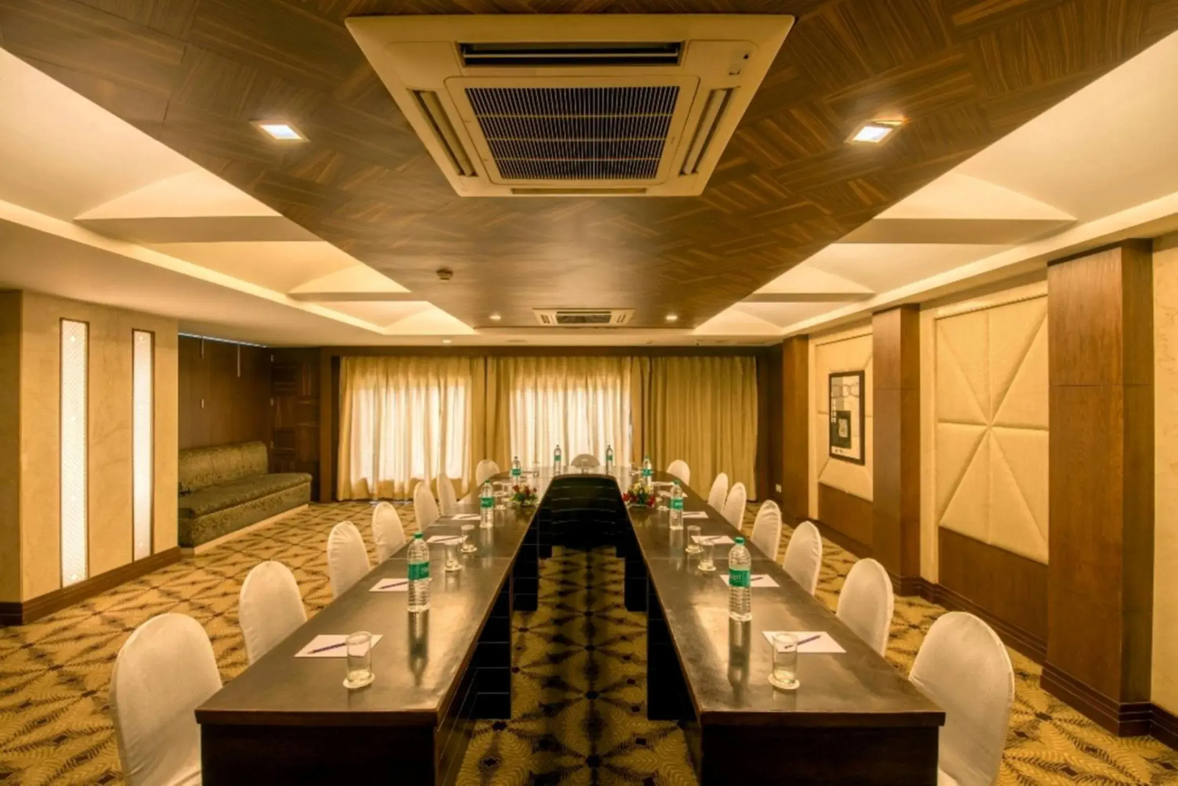 Day, Banquet Facilities in Howard Plaza The Fern - An Ecotel Hotel Agra