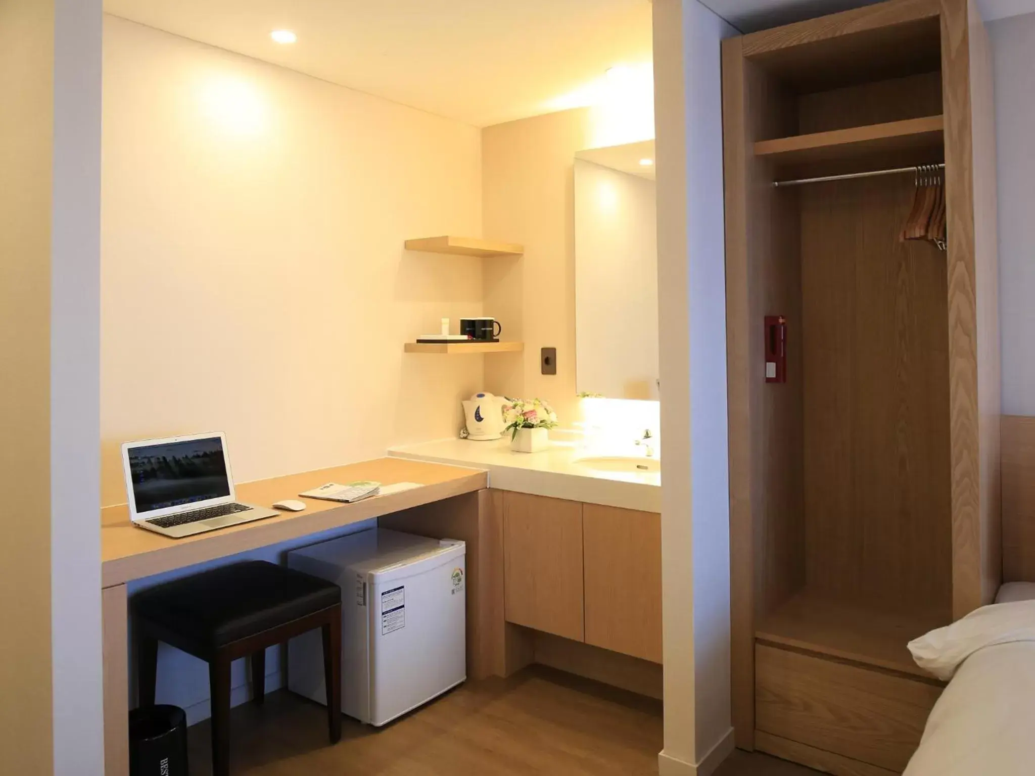 Bed in Best Western Jeju Hotel Bed in Best Western Jeju Hotel