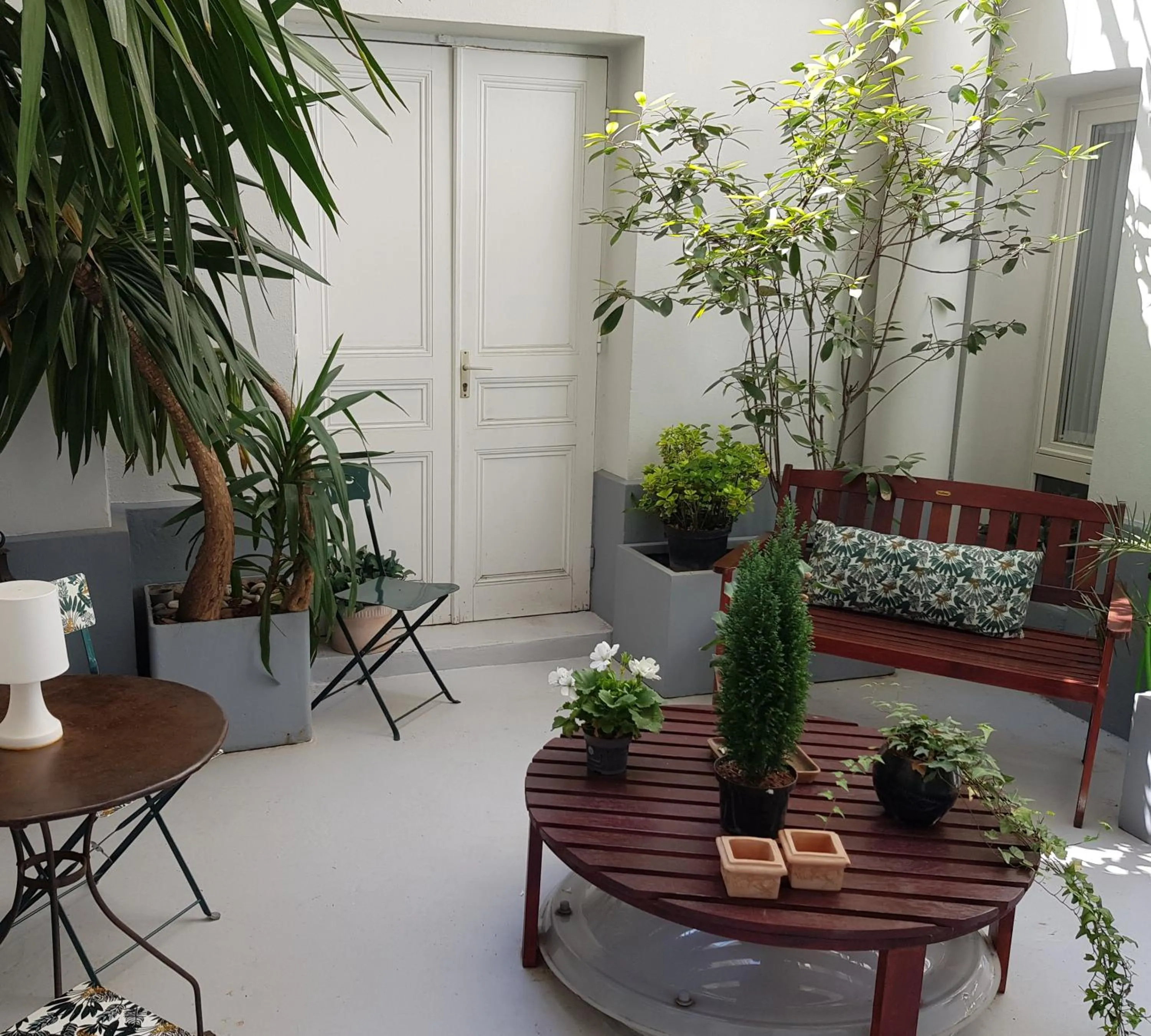 Inner courtyard view in HOTEL ALISON