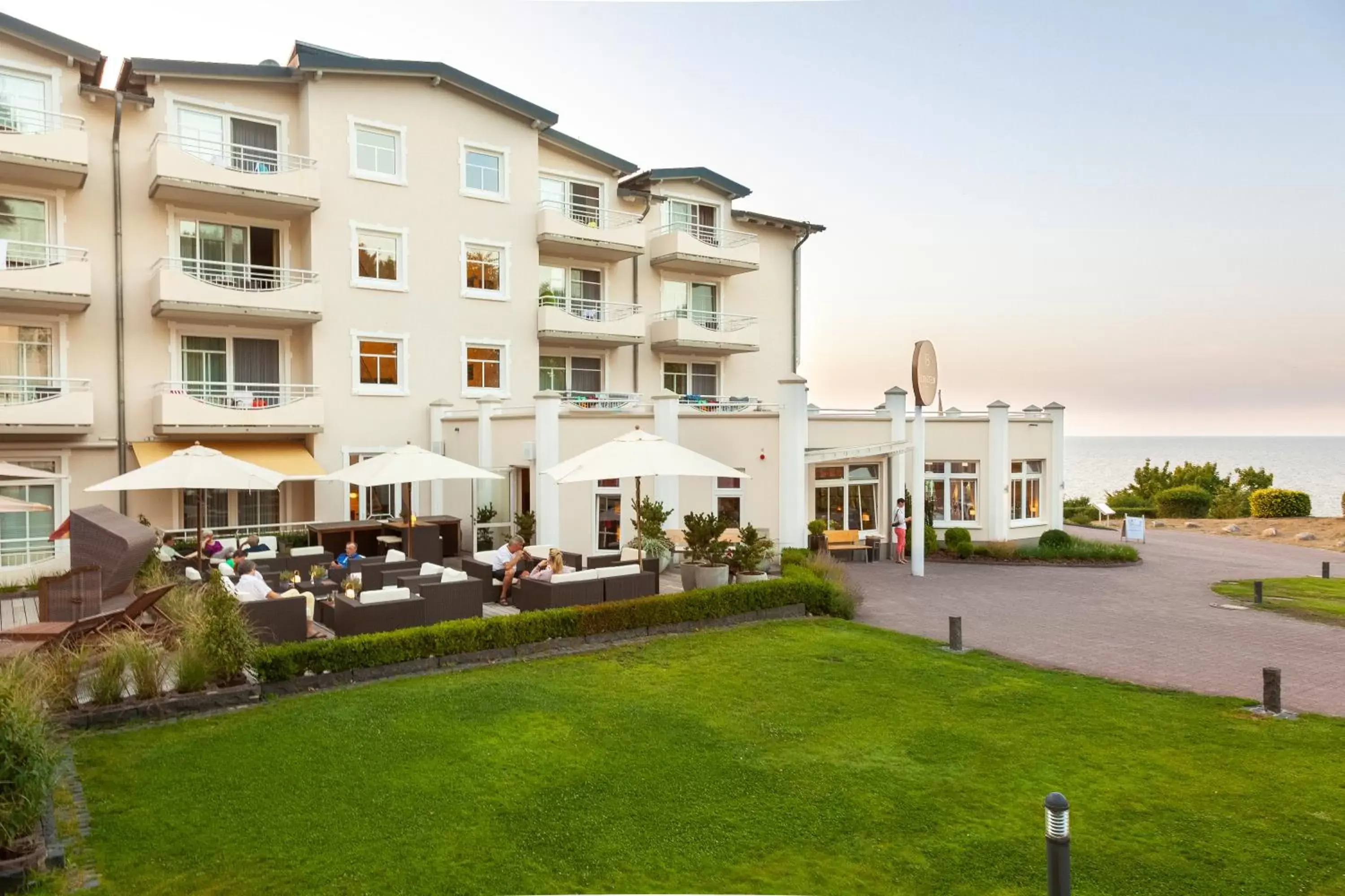 Lounge or bar in Hotel Bernstein Lounge or bar in Hotel Bernstein