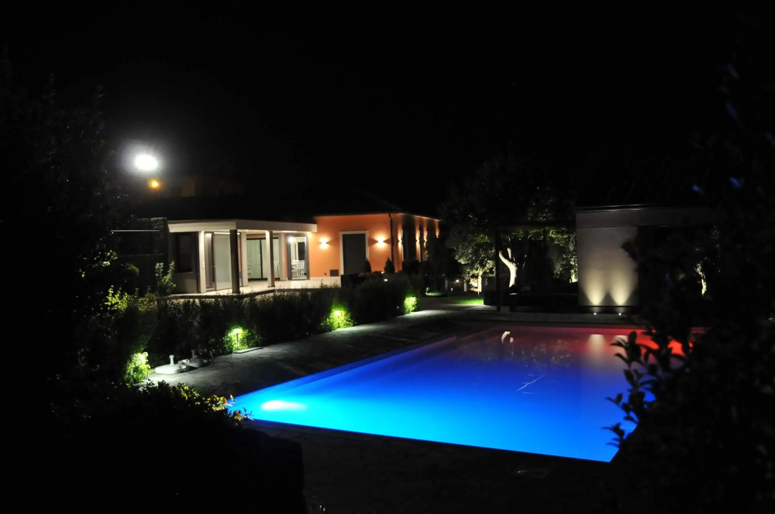 Swimming Pool in La Casa dell'Alloro