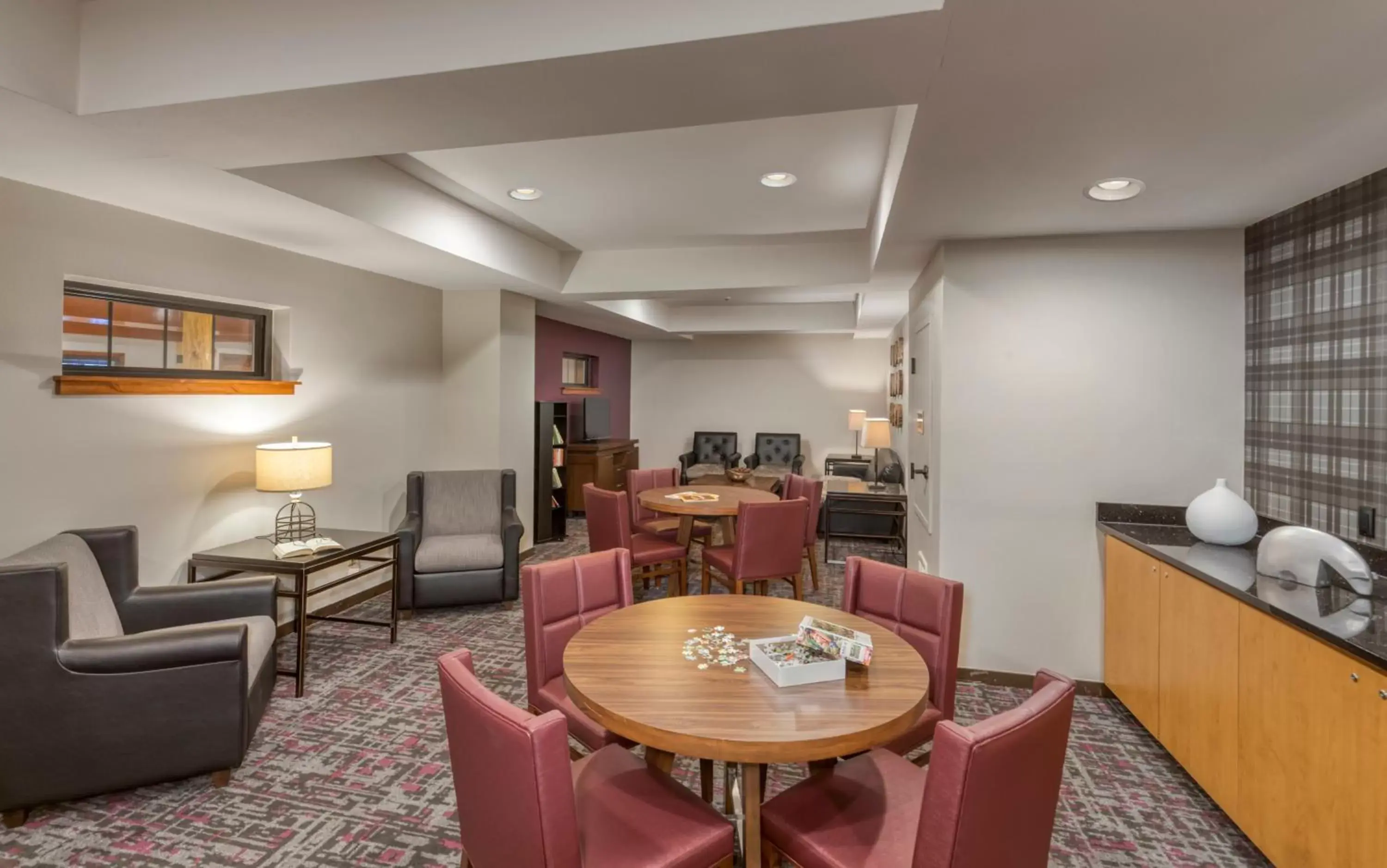 Lobby or reception, Restaurant/Places to Eat in WorldMark West Yellowstone