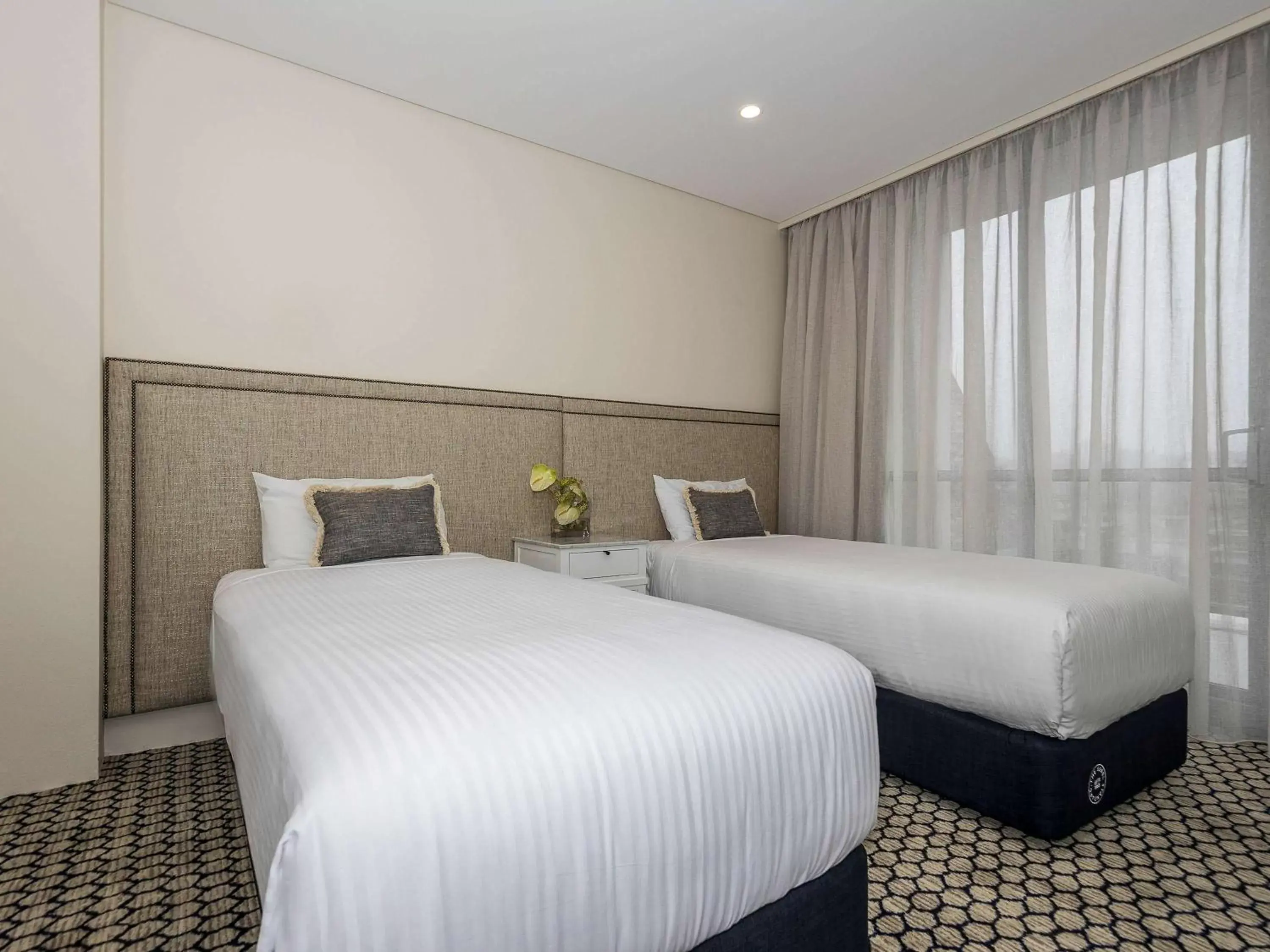 Photo of the whole room, Bed in The Sebel Sydney Manly Beach