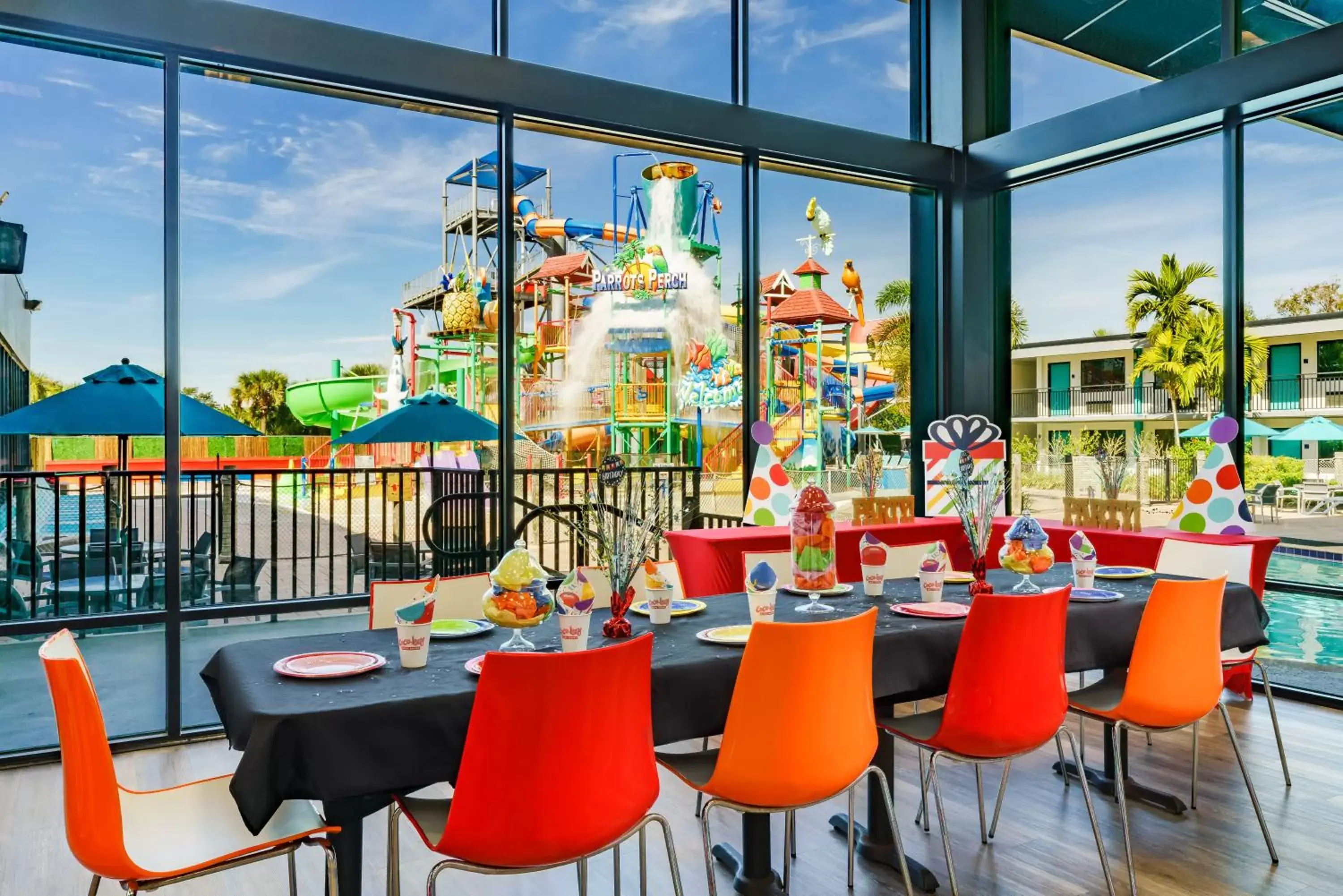 Game Room, Restaurant/Places to Eat in Coco Key Hotel & Water Park Resort