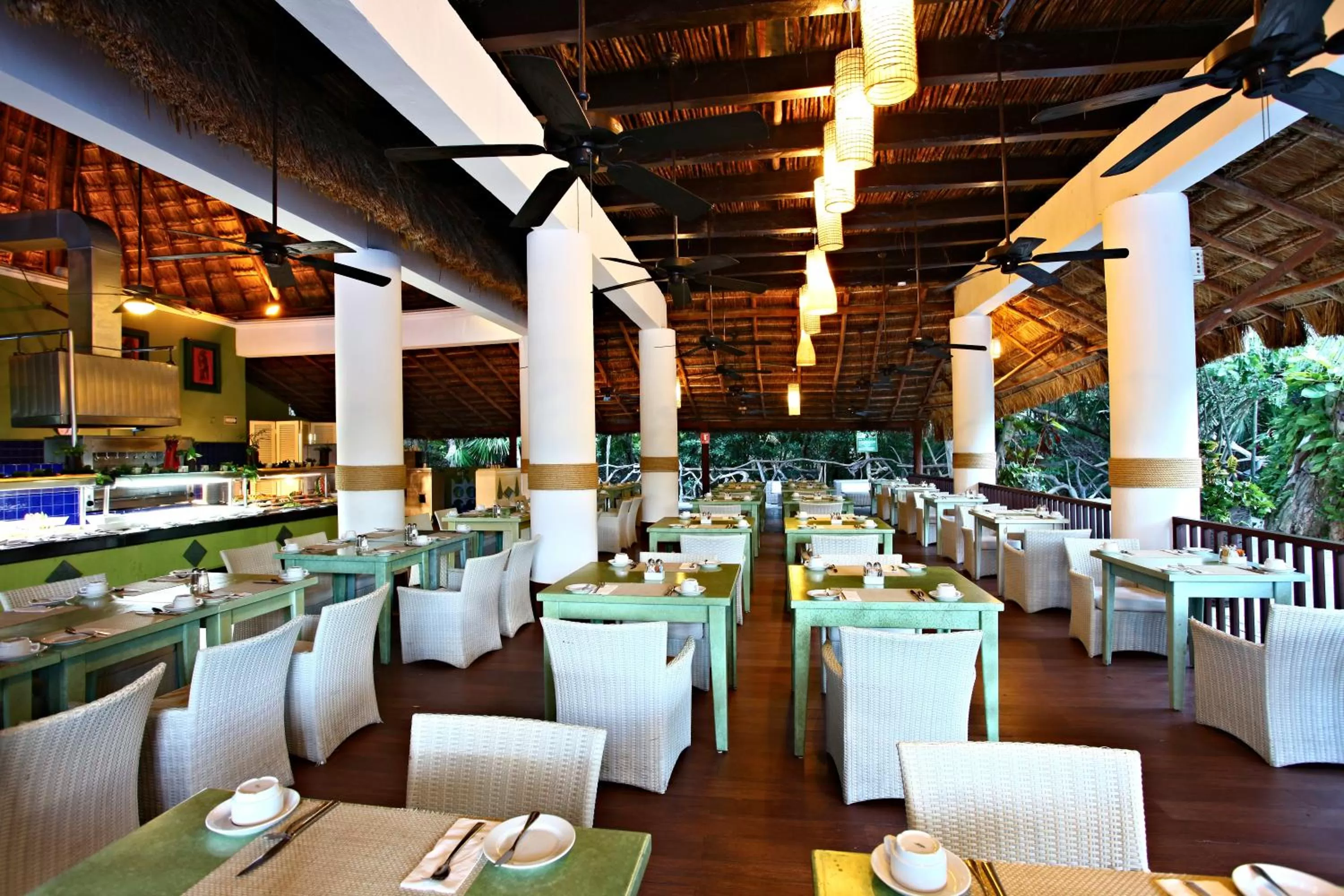 Restaurant/places to eat in Select Club at Sandos Caracol All Inclusive - Adults Only Area