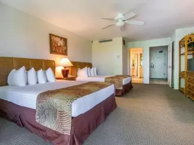 Bed in Kaanapali Maui at the Eldorado by OUTRIGGER Bed in Kaanapali Maui at the Eldorado by OUTRIGGER