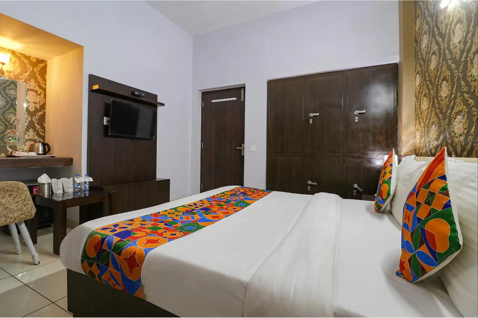 Photo of the whole room, Bed in FabHotel K9