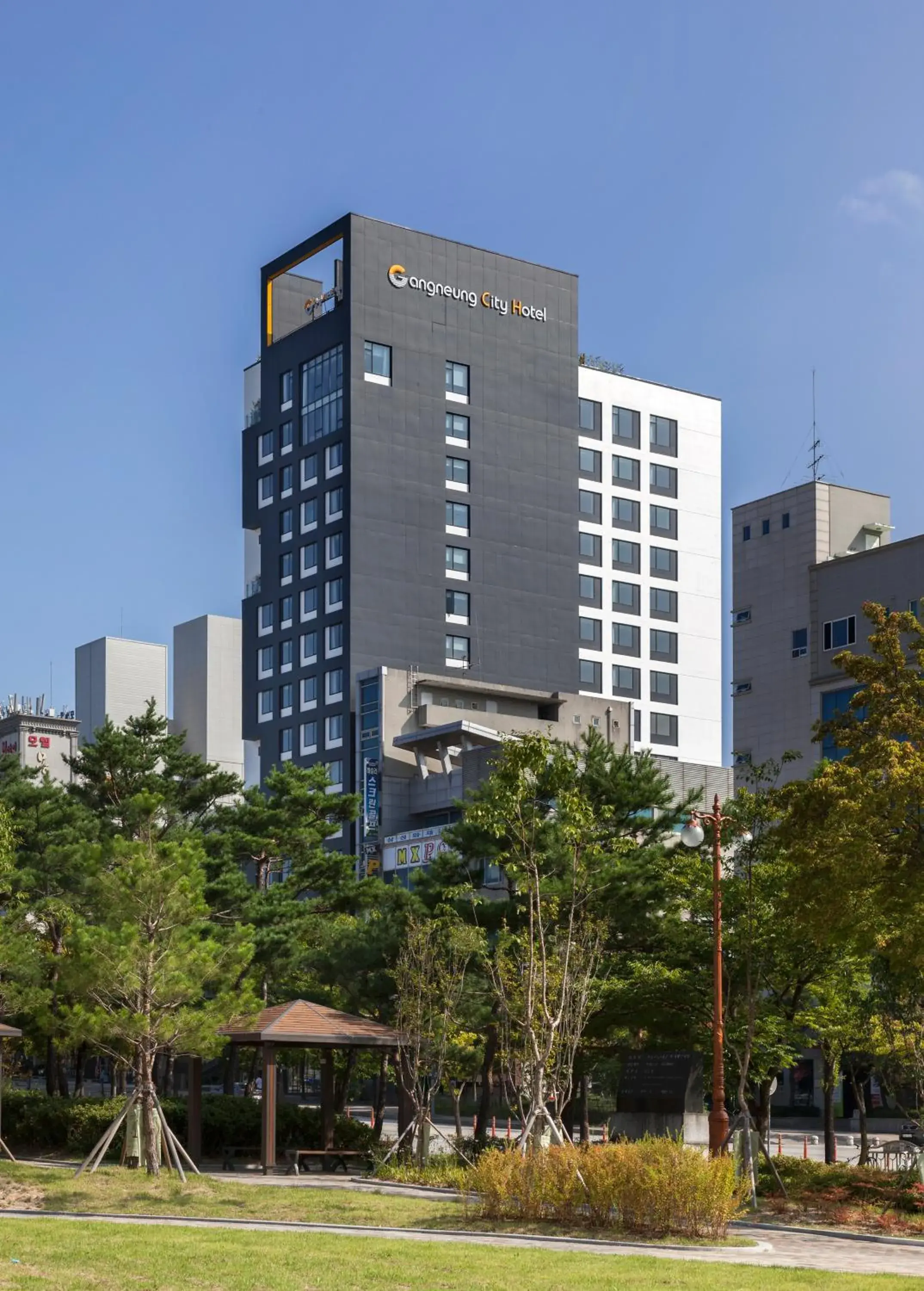 Property Building in Gangneung City Hotel