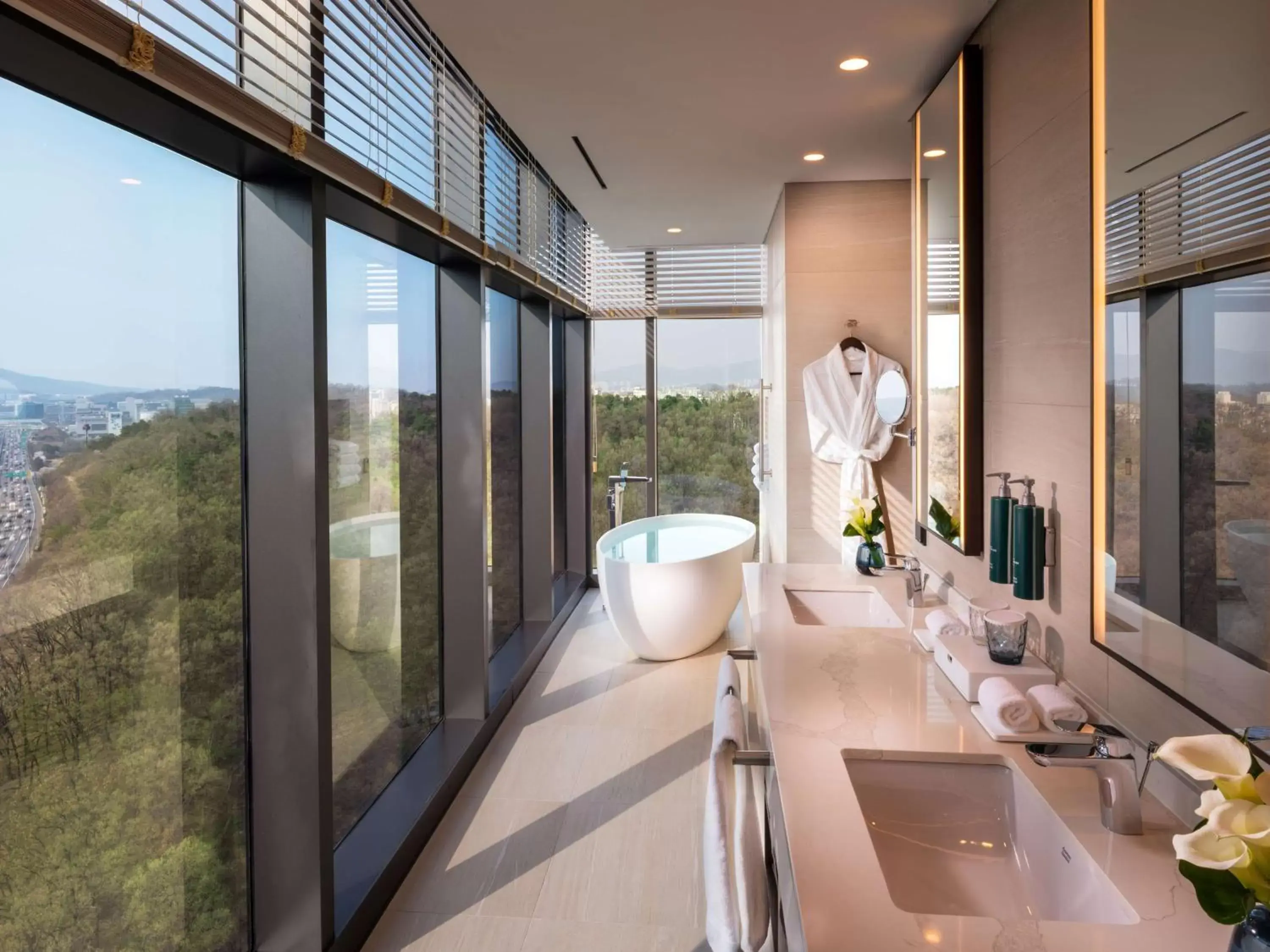 Bathroom in DoubleTree By Hilton Seoul Pangyo