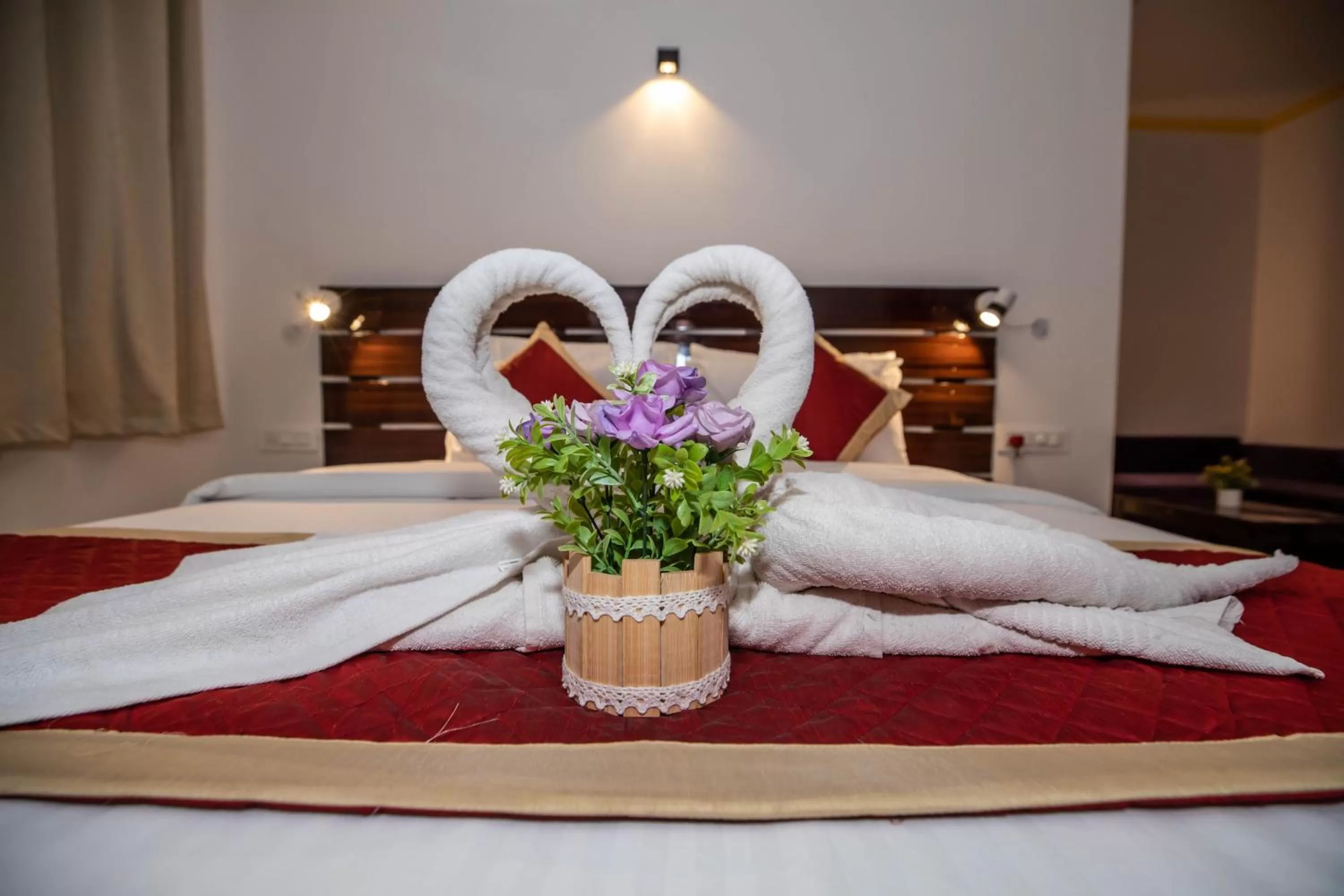 Bed in The Woodside Inn