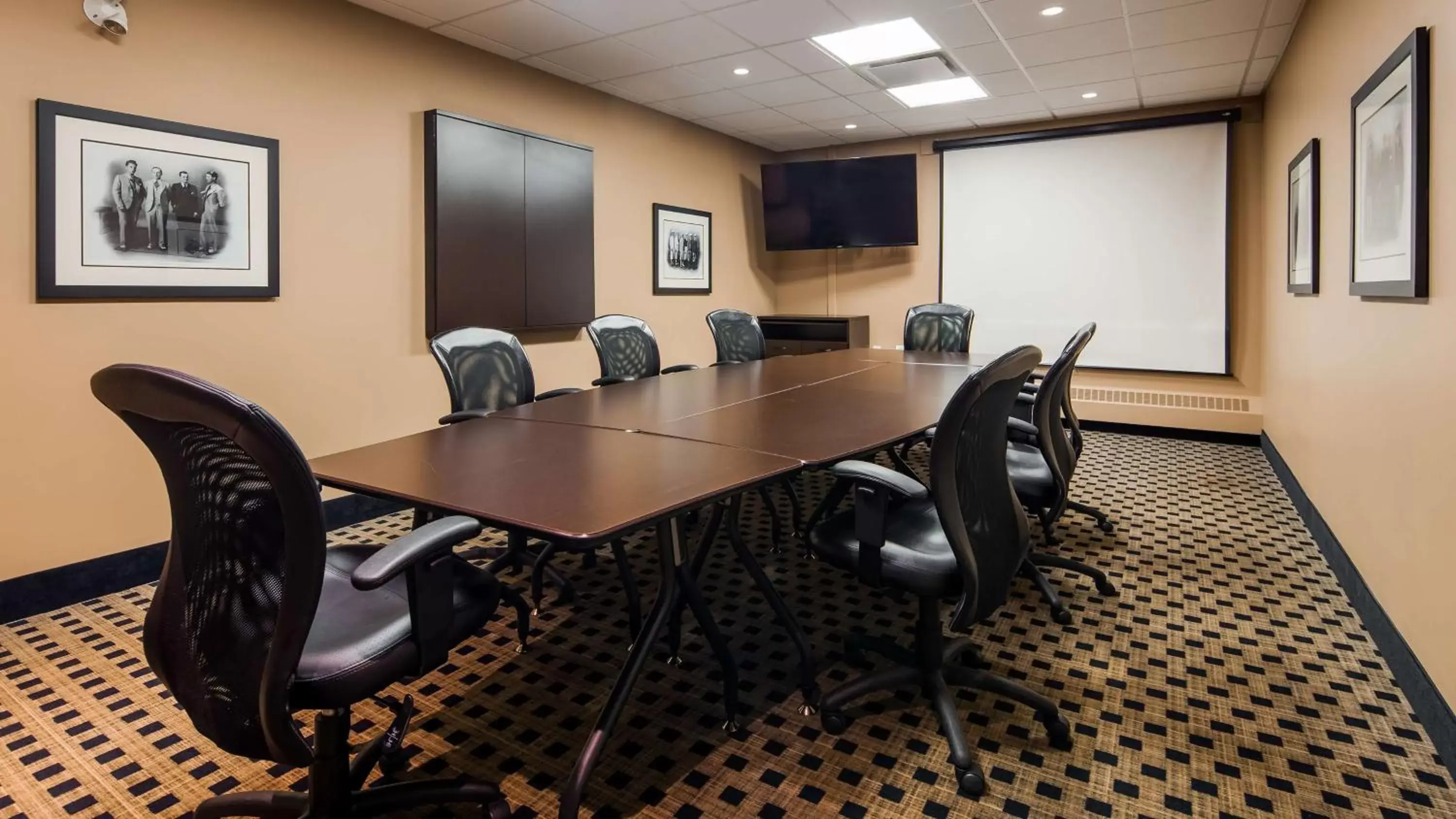 Meeting/conference room in Best Western Blairmore