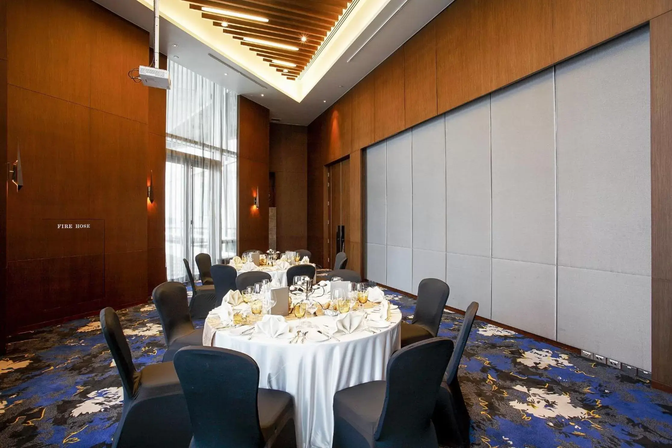 Meeting/conference room, Restaurant/Places to Eat in Centara Grand At CentralWorld